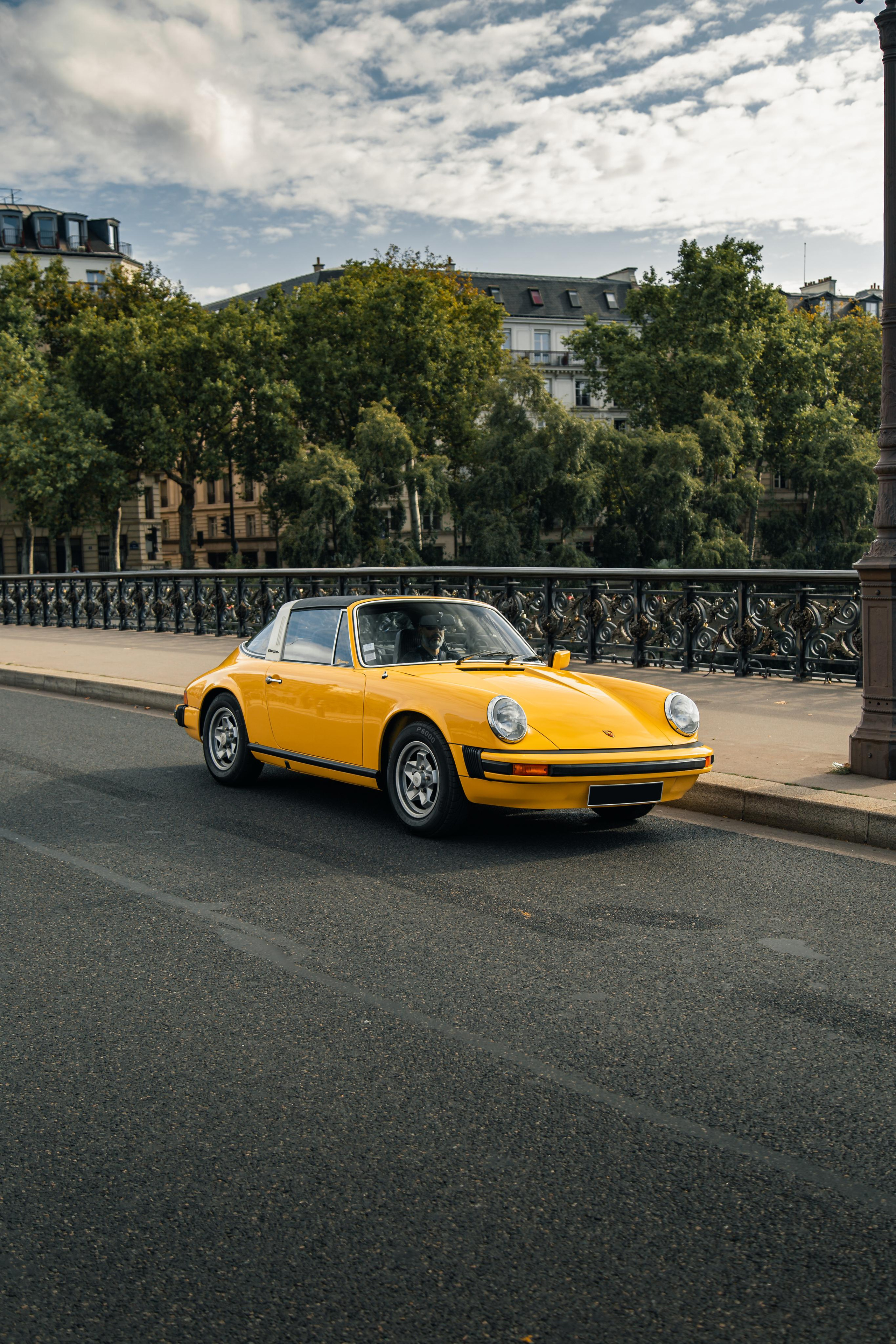 Porsche 911 G-model. Photographer in Paris — Vitalii Motruk