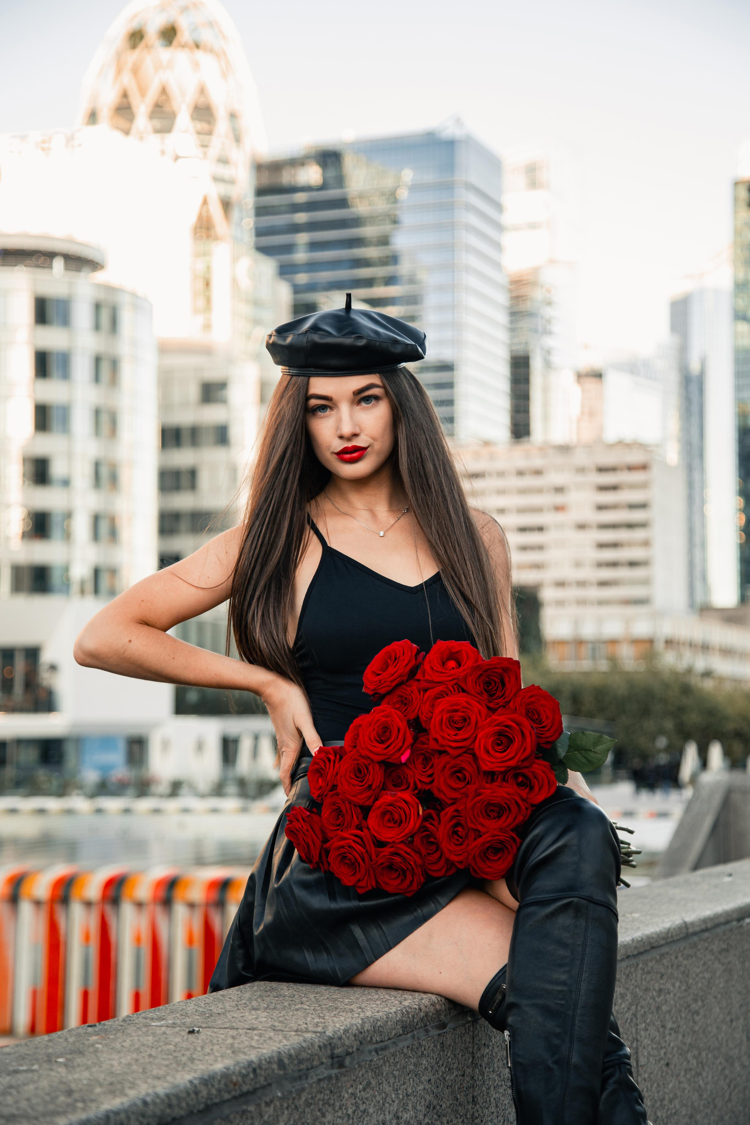 Khrystina. Photographe de voitures à Paris — Vitalii Motruk