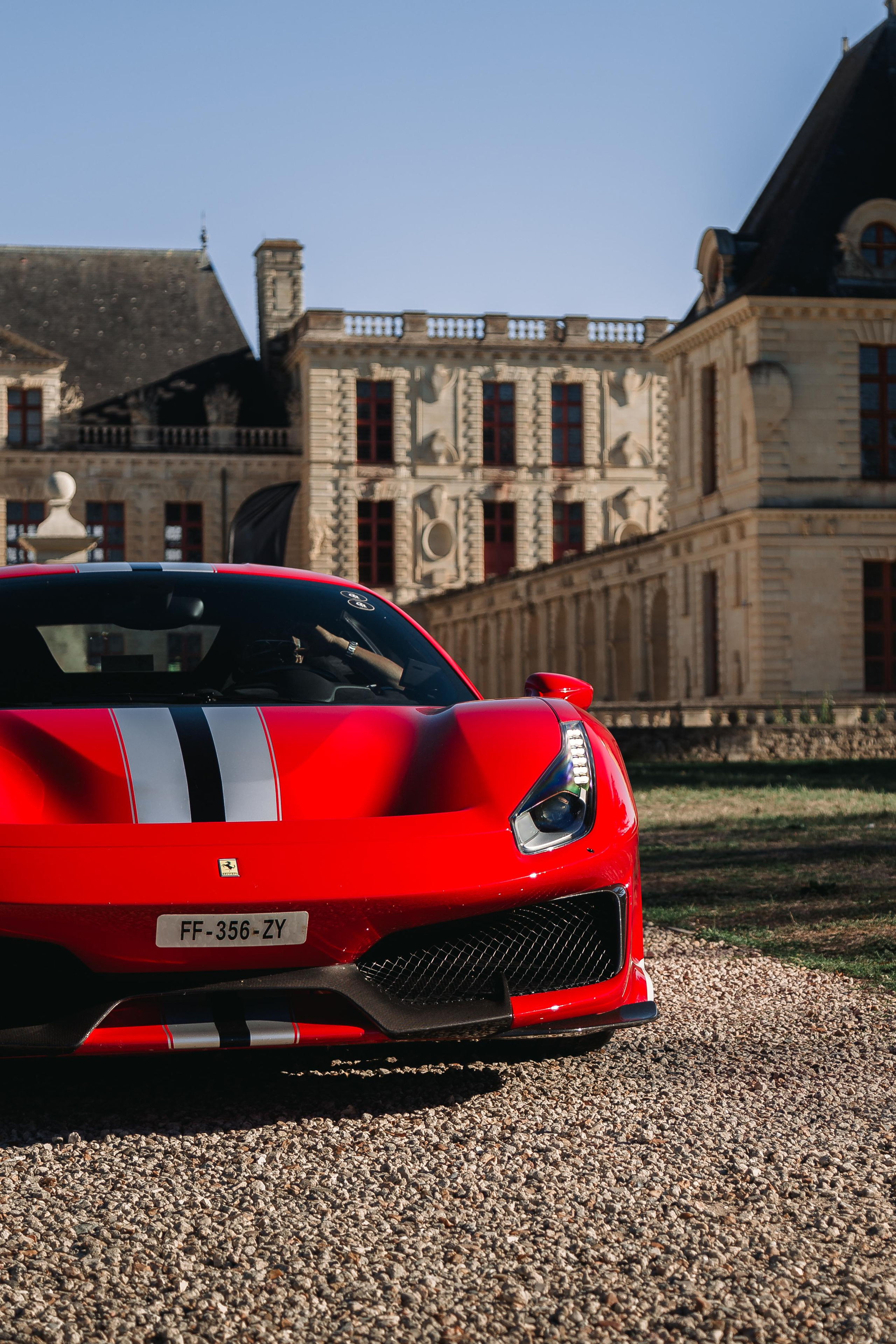 Ferrari 488 Pista. Photographer in Paris — Vitalii Motruk
