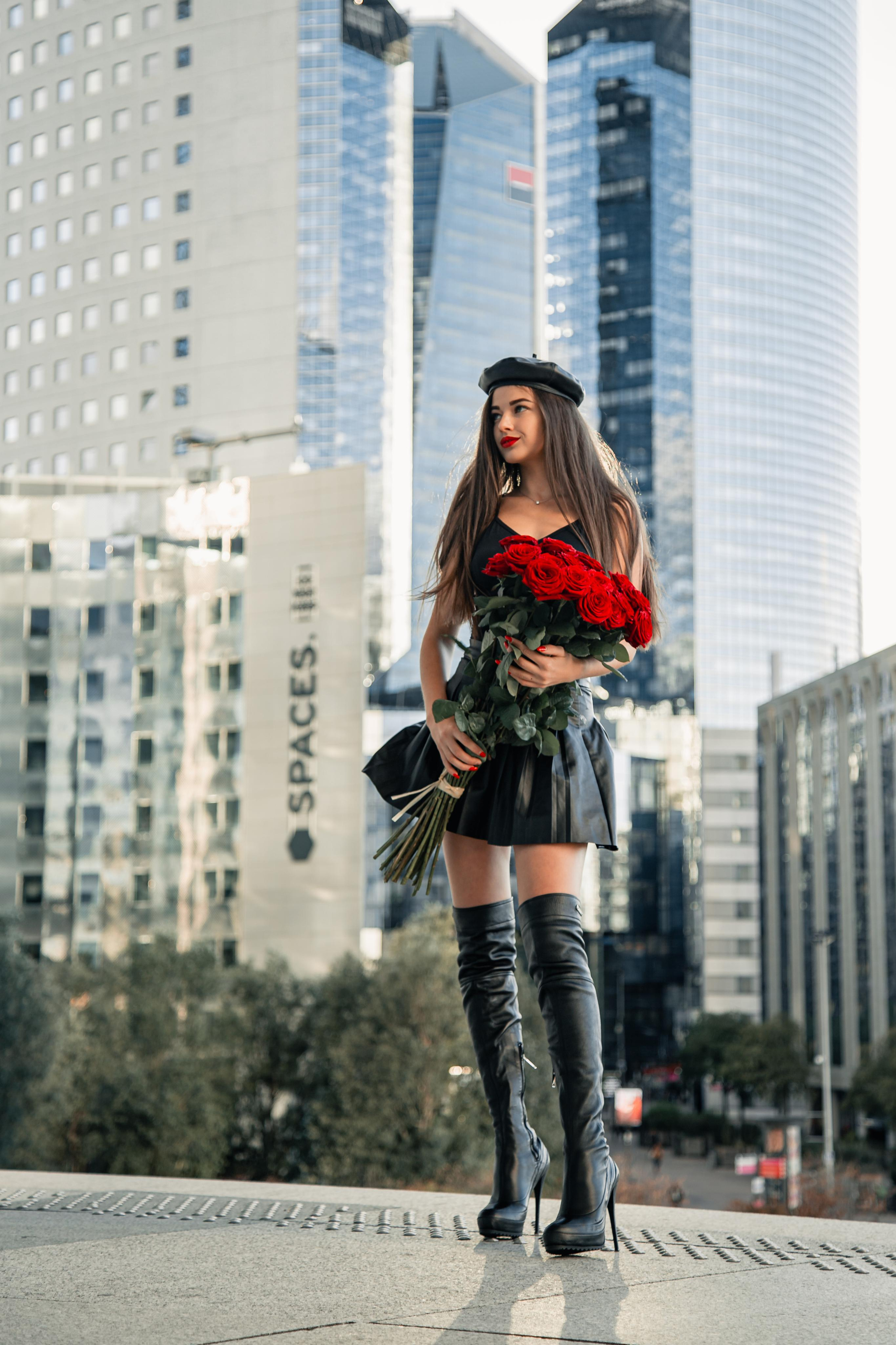 Khrystina. Photographe de voitures à Paris — Vitalii Motruk