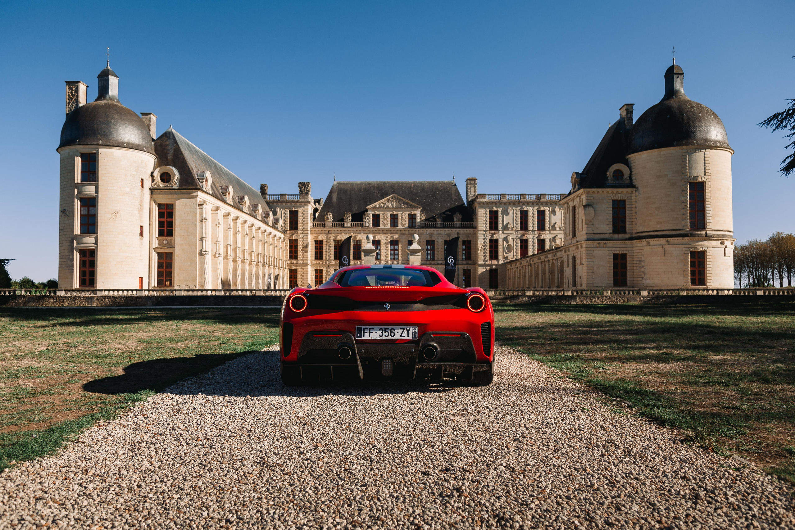 Ferrari 488 Pista. Photographer in Paris — Vitalii Motruk