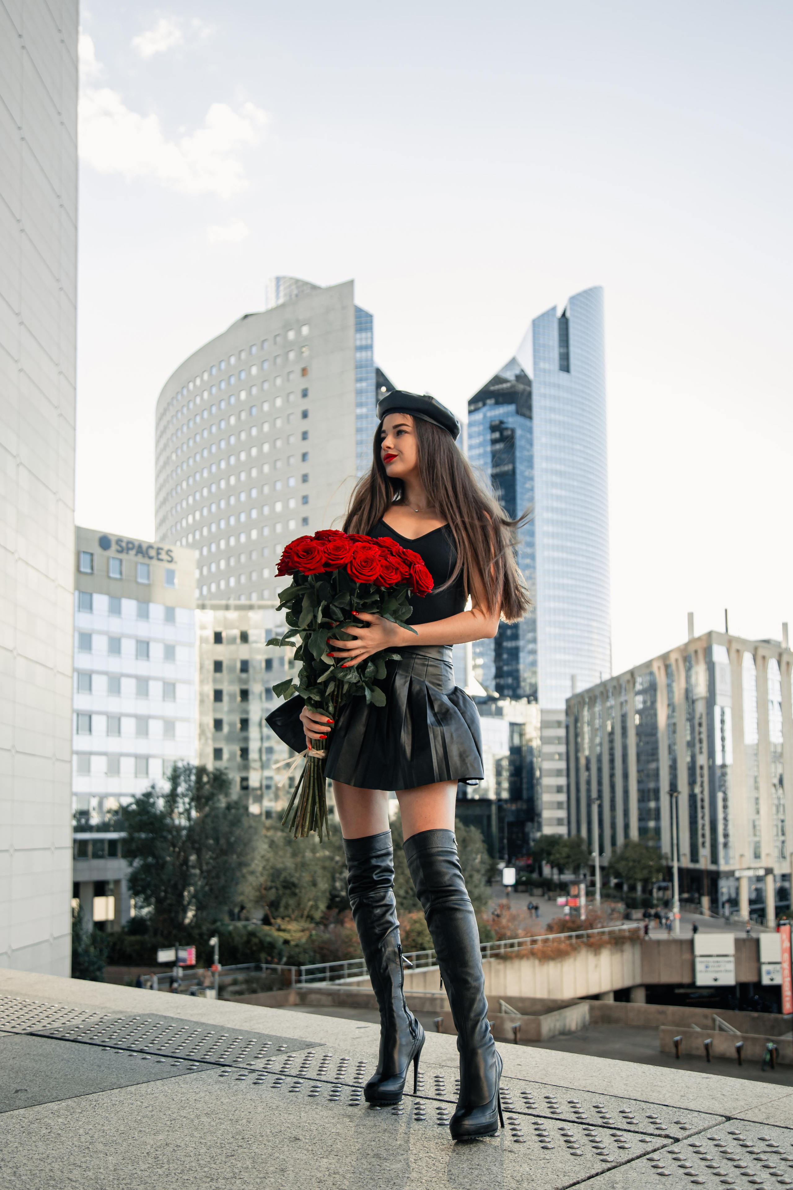 Khrystina. Photographe de voitures à Paris — Vitalii Motruk