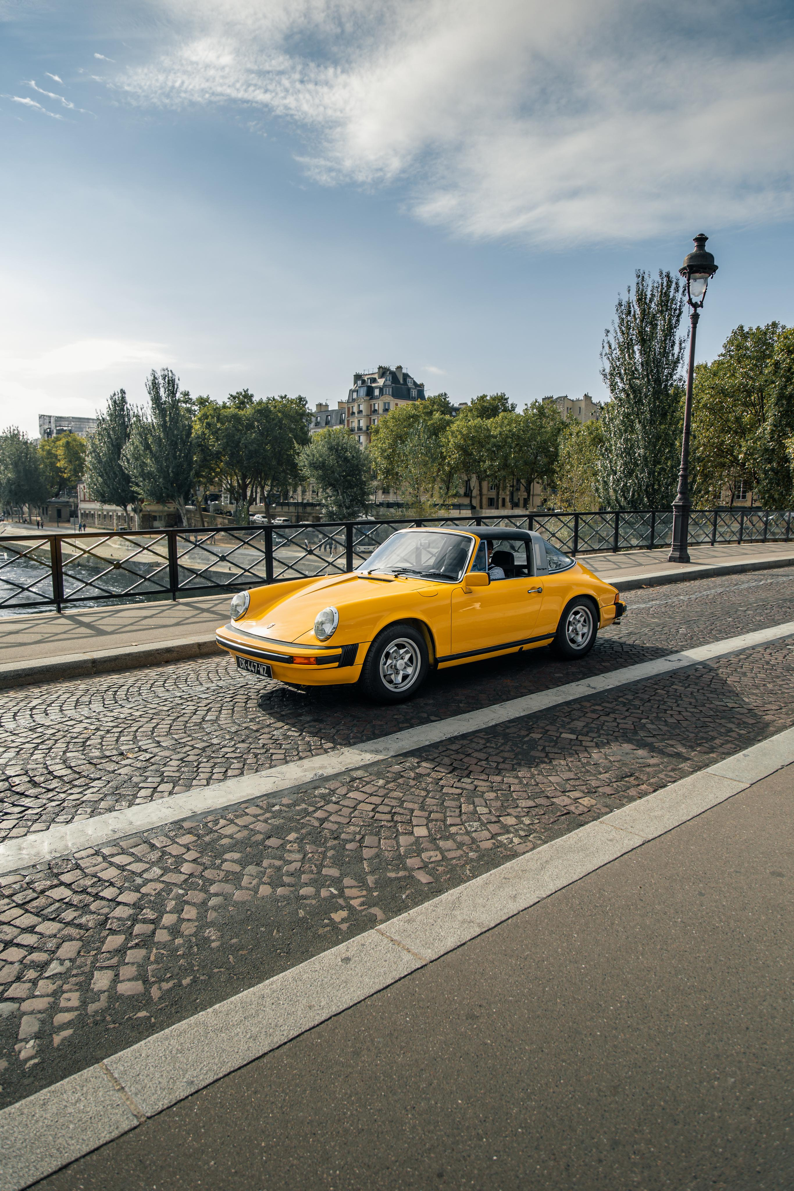 Porsche 911 G-model. Photographer in Paris — Vitalii Motruk