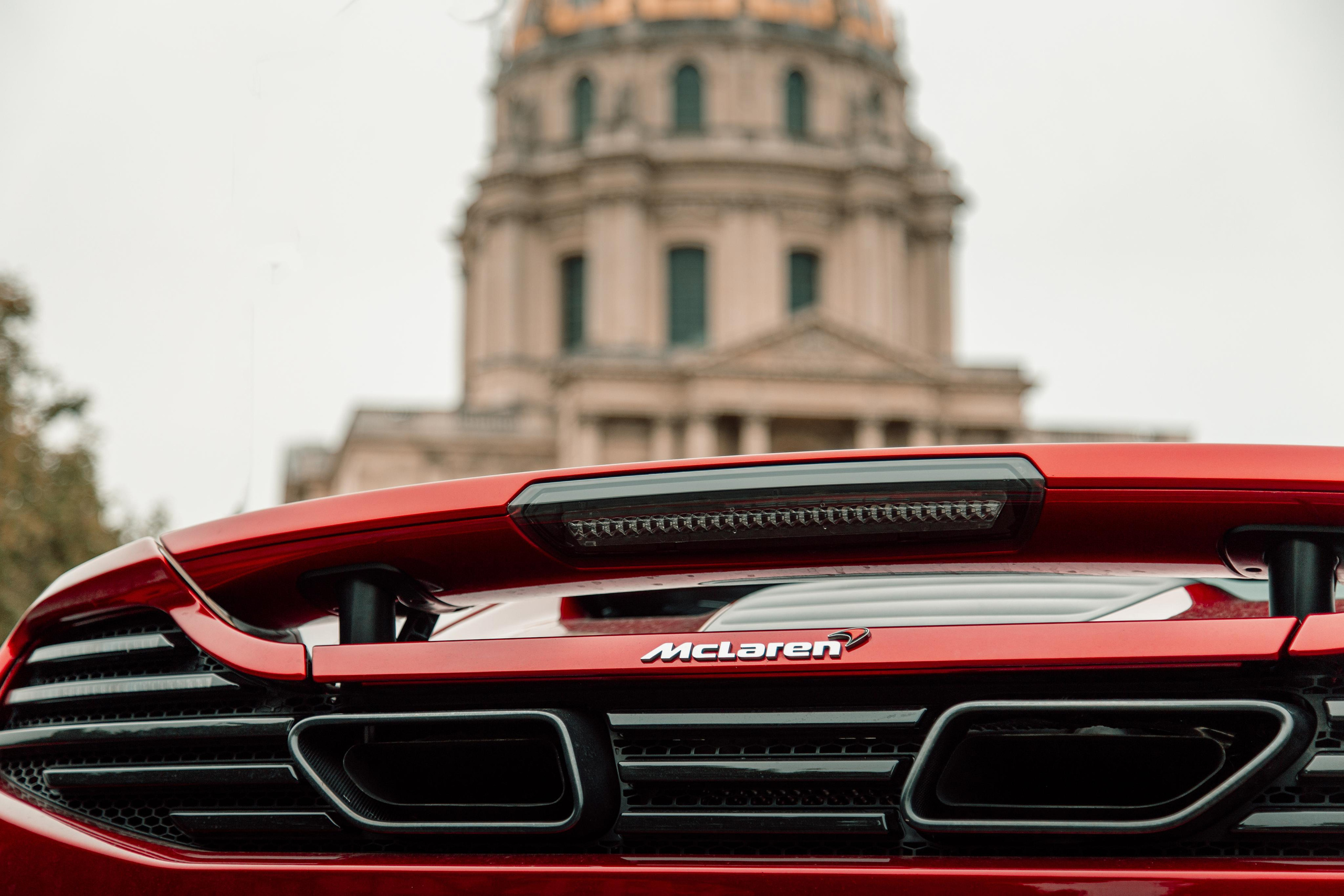 McLaren MP4-12c. Photographe de voitures à Paris — Vitalii Motruk