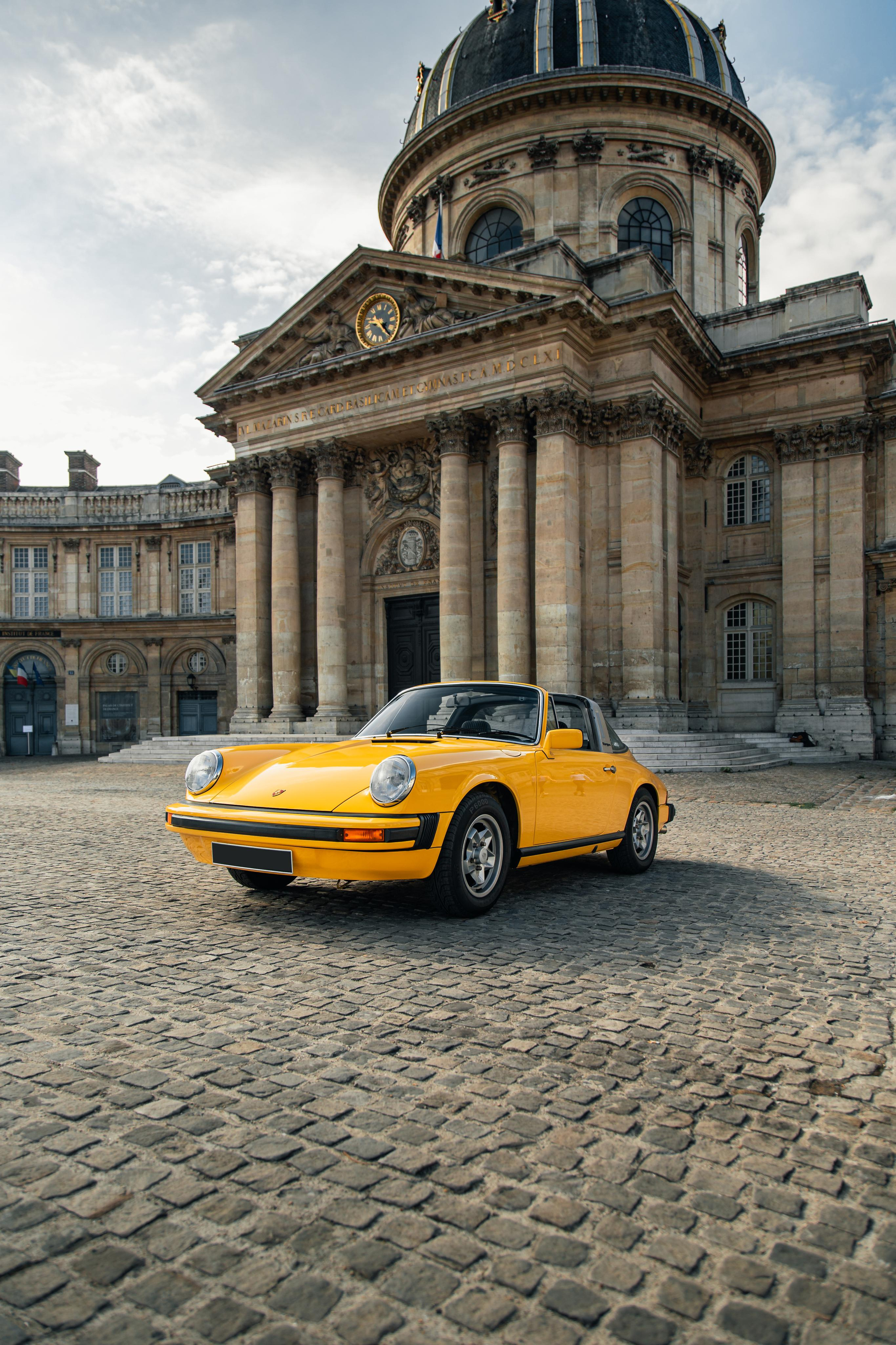 Porsche 911 G-model. Photographer in Paris — Vitalii Motruk