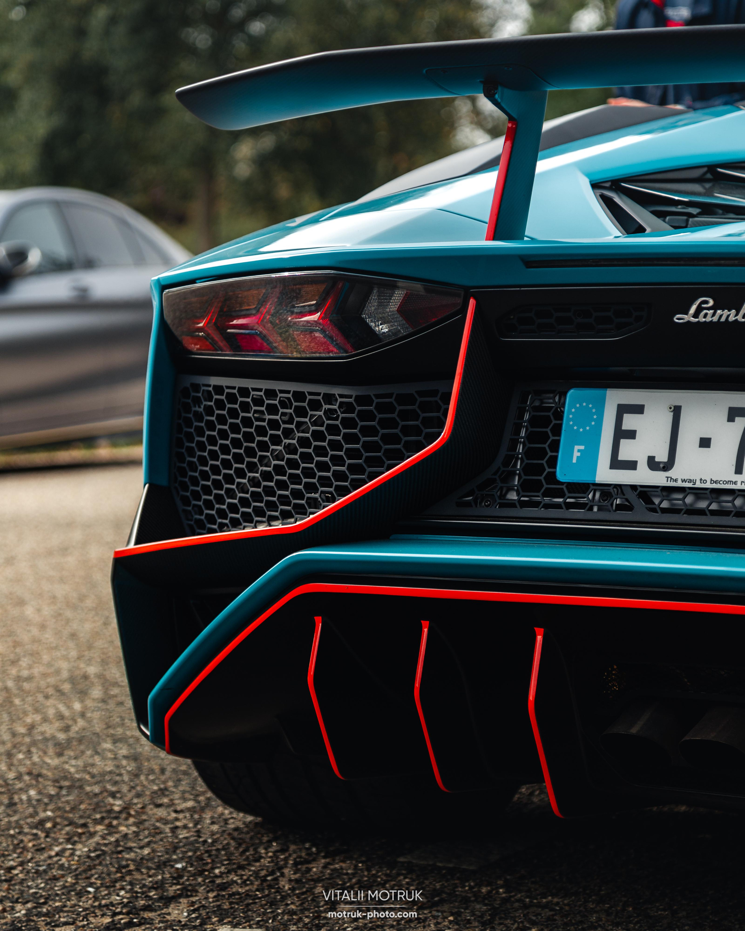 Rassamblement a l’Auteuil. Photographe de voitures à Paris — Vitalii Motruk