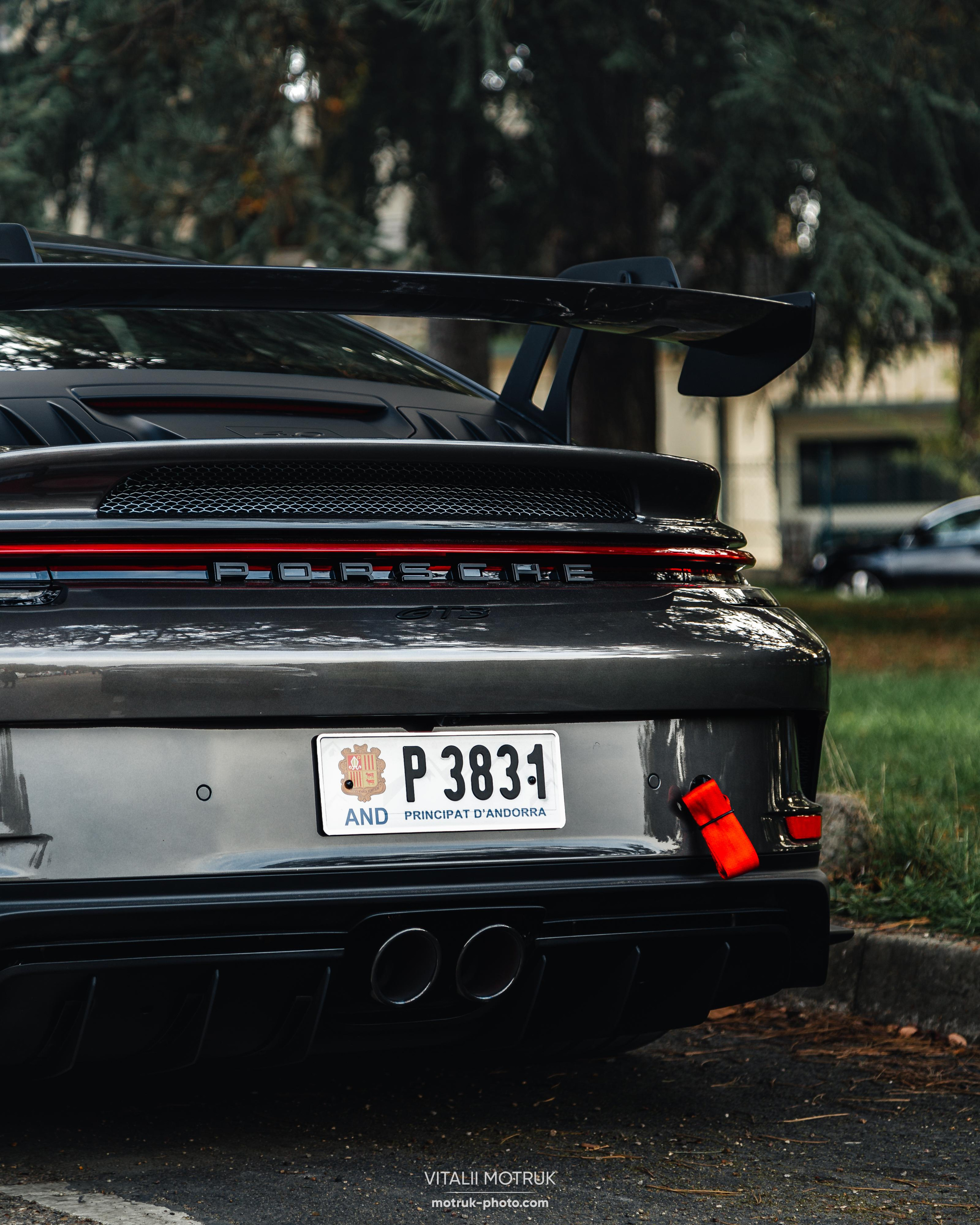 Rassamblement a l’Auteuil. Photographe de voitures à Paris — Vitalii Motruk