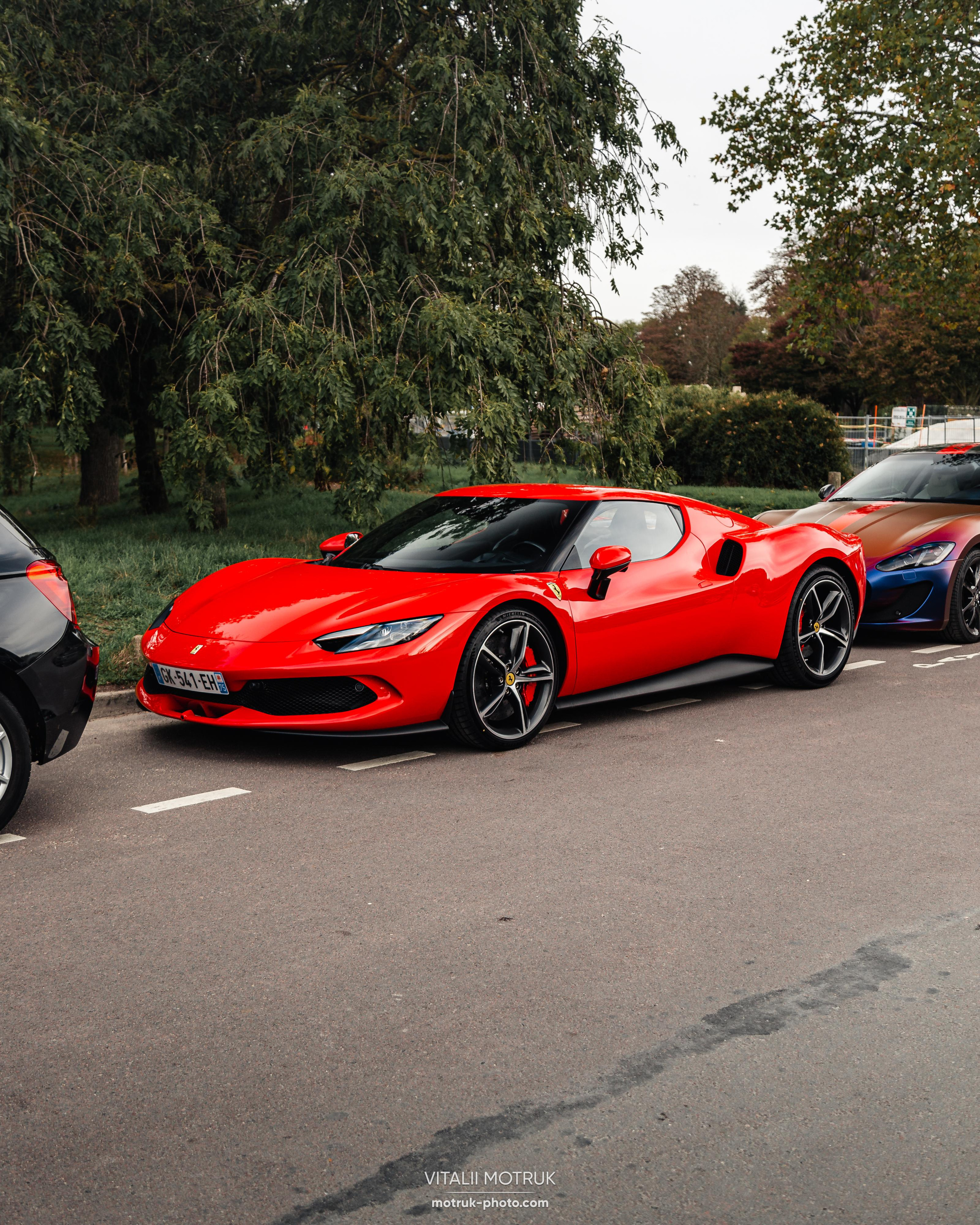 Rassamblement a l’Auteuil. Photographe de voitures à Paris — Vitalii Motruk