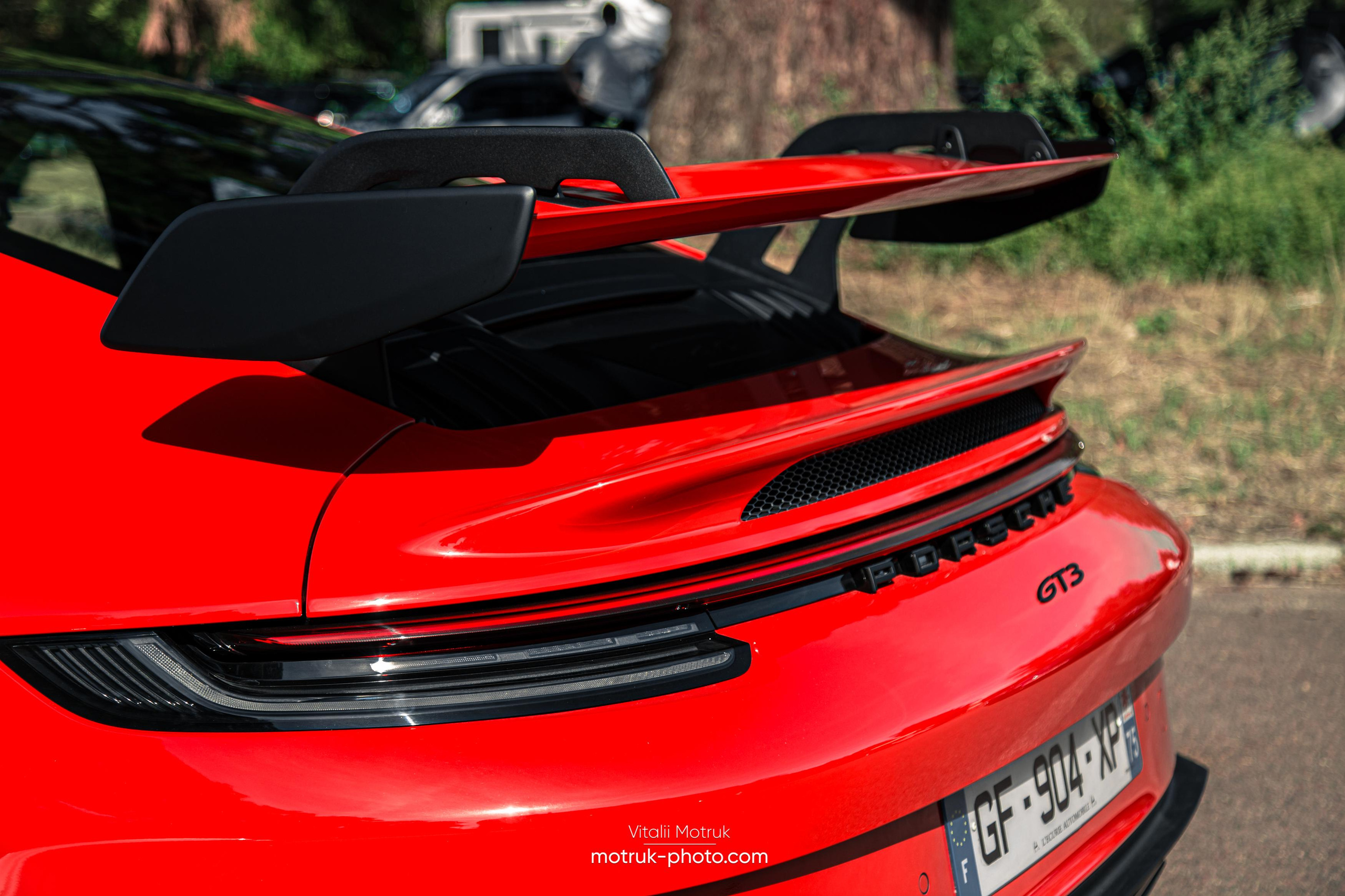 Rassemblement a l’Auteuil. Photographe de voitures à Paris — Vitalii Motruk