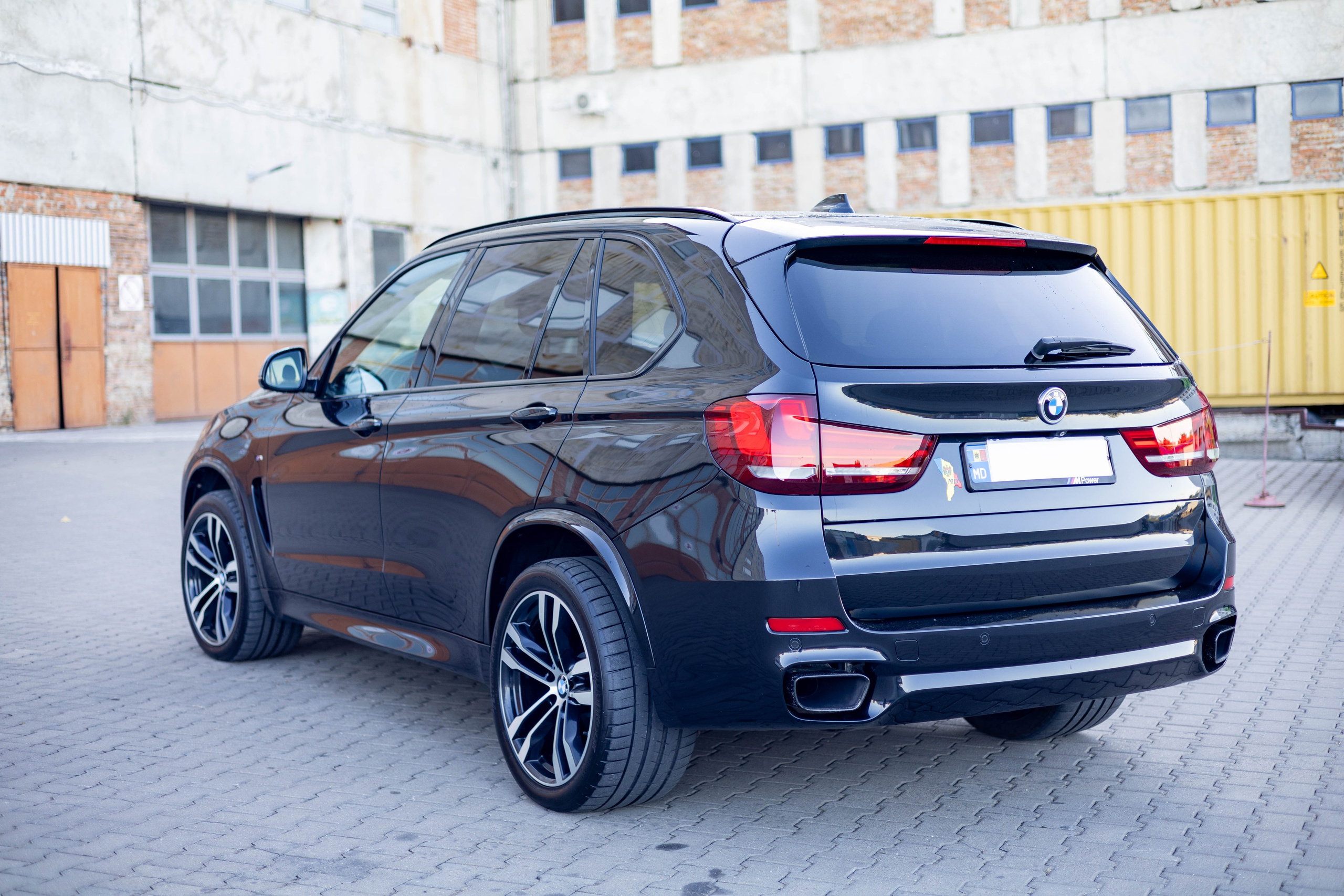 Фотосессия машины  для повышения привлекательности при продаже