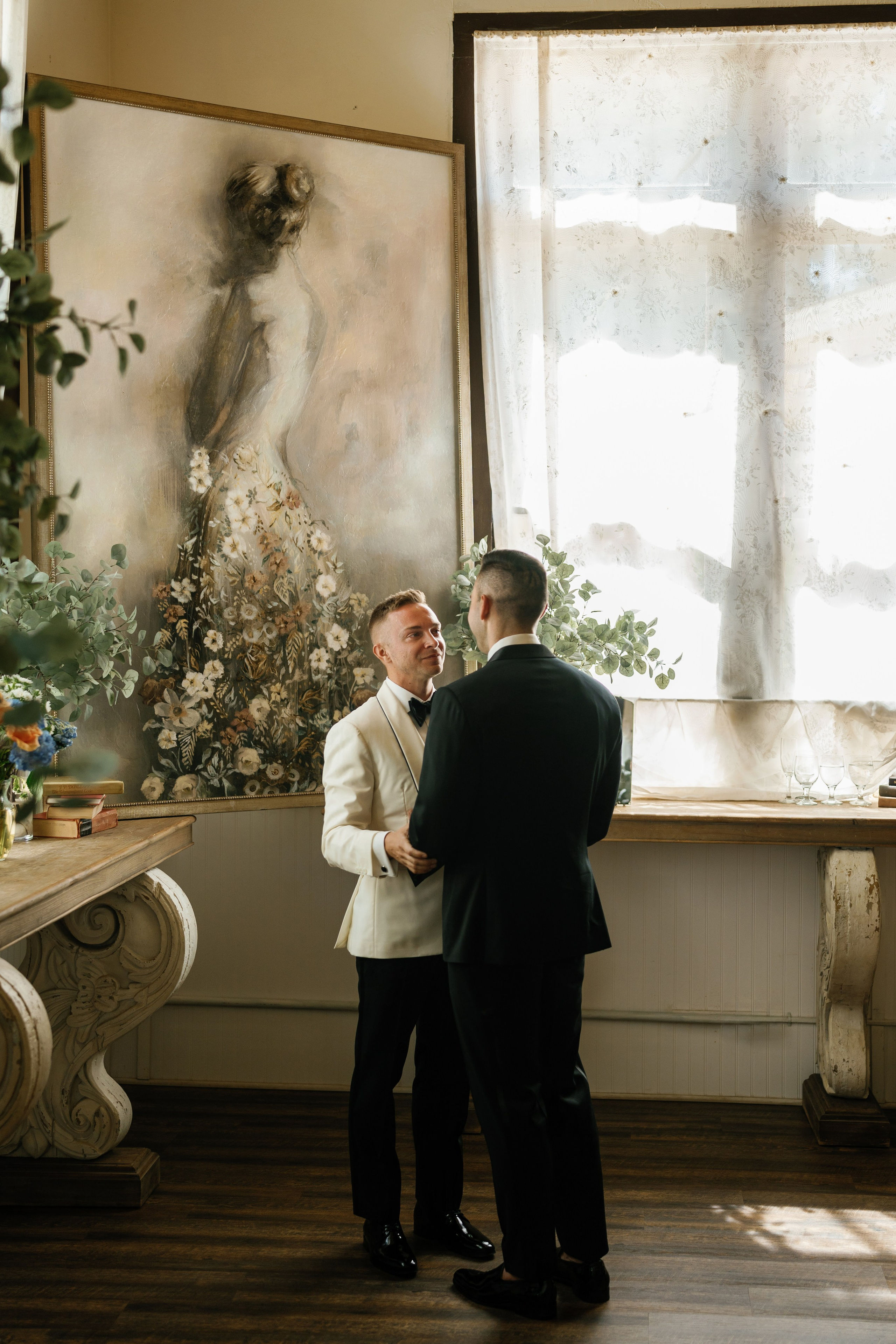 LGBT wedding photographer in California. Wedding Photography & Videography Team in California, Los Angeles, San Francisco, San Diego and Travel