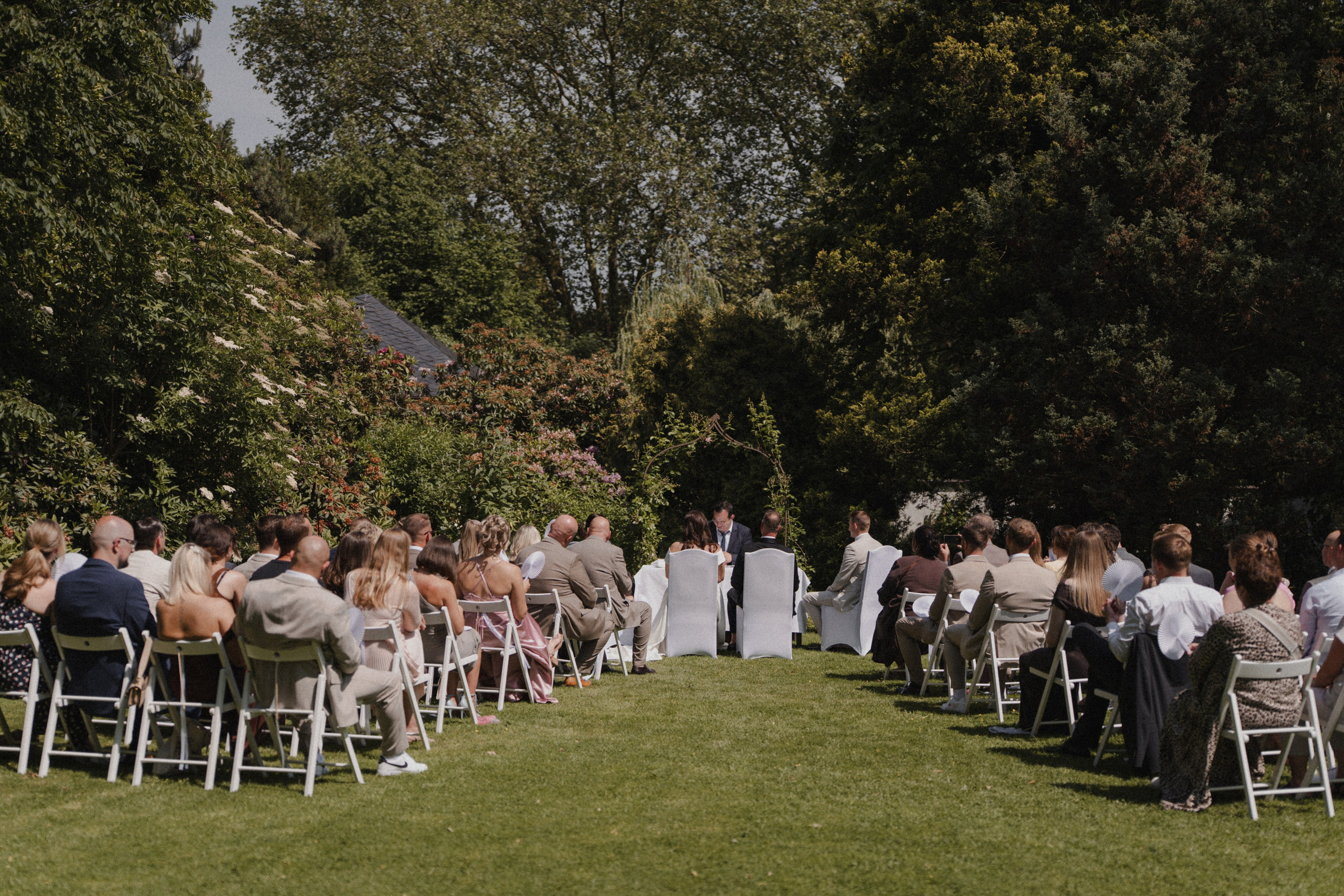 Jessica & Felix I Gesellschaft Harmonie Bochum. Hochzeitsfotografin Bochum | Halyna Reiche Fotografie NRW