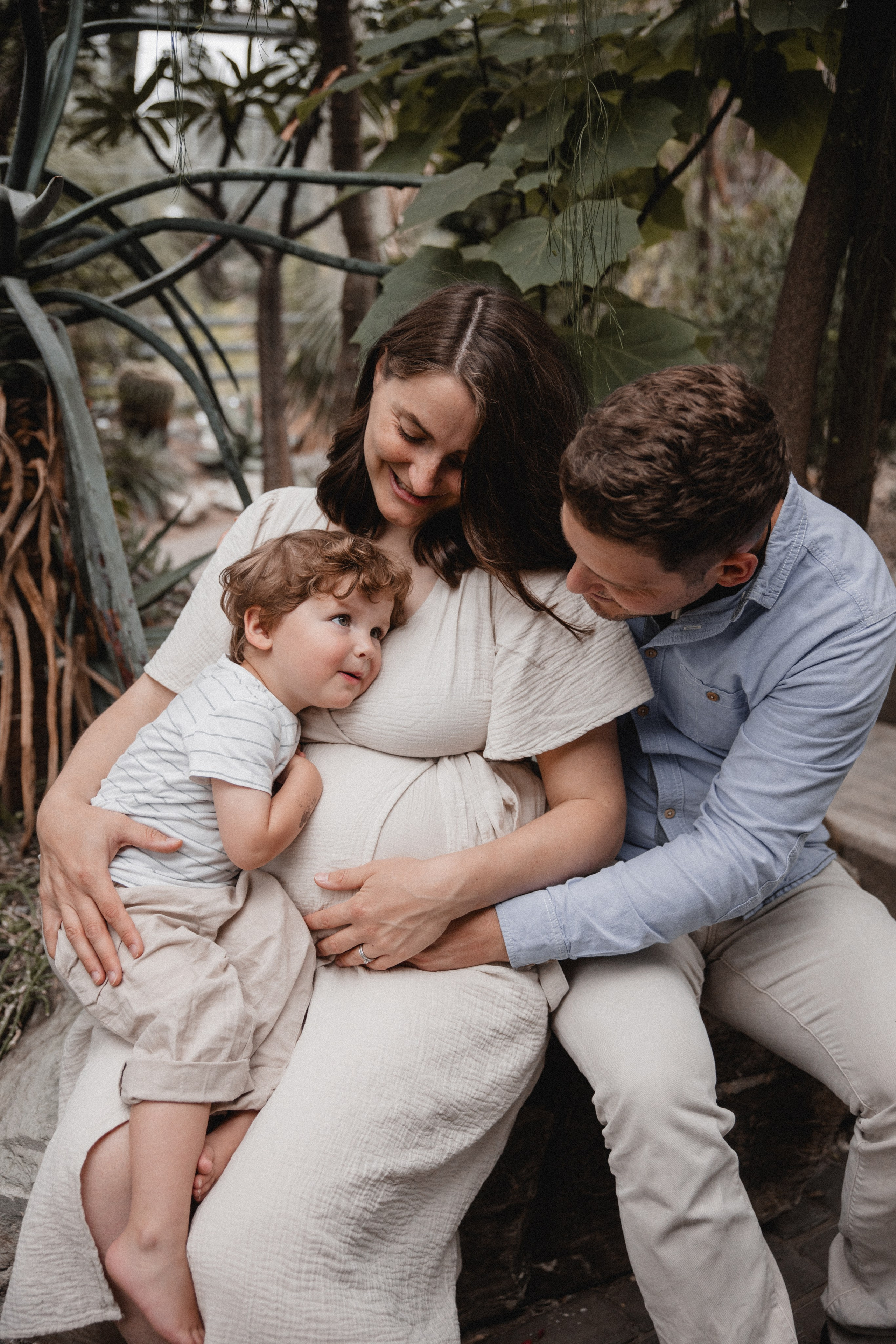 Babybauch Shooting im Botanischen Garten Bochum | Reiche Fotografie. Hochzeitsfotografin Bochum | Halyna Reiche Fotografie NRW