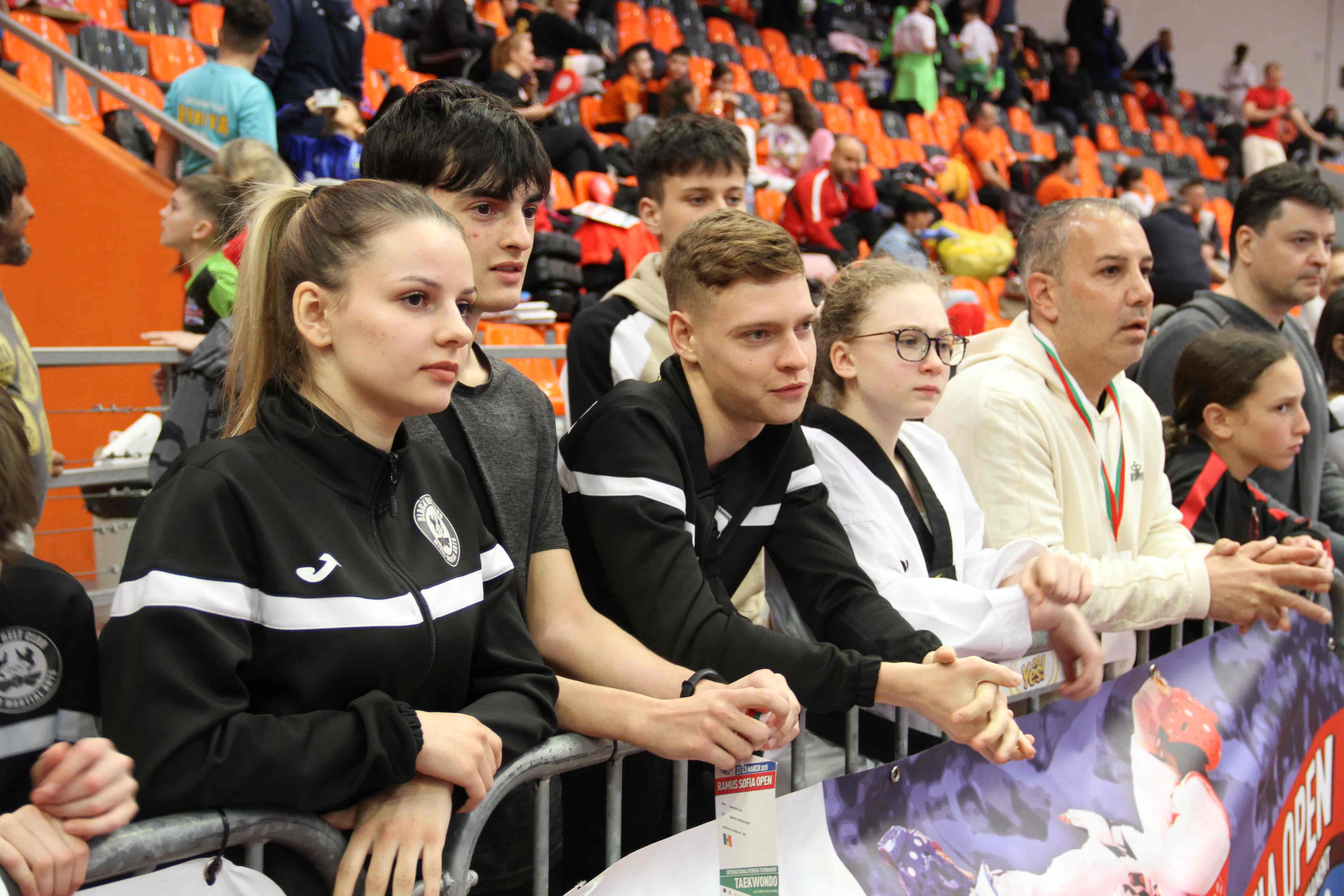 PhotoAdrenaline.com - BACKSTAGE фотография