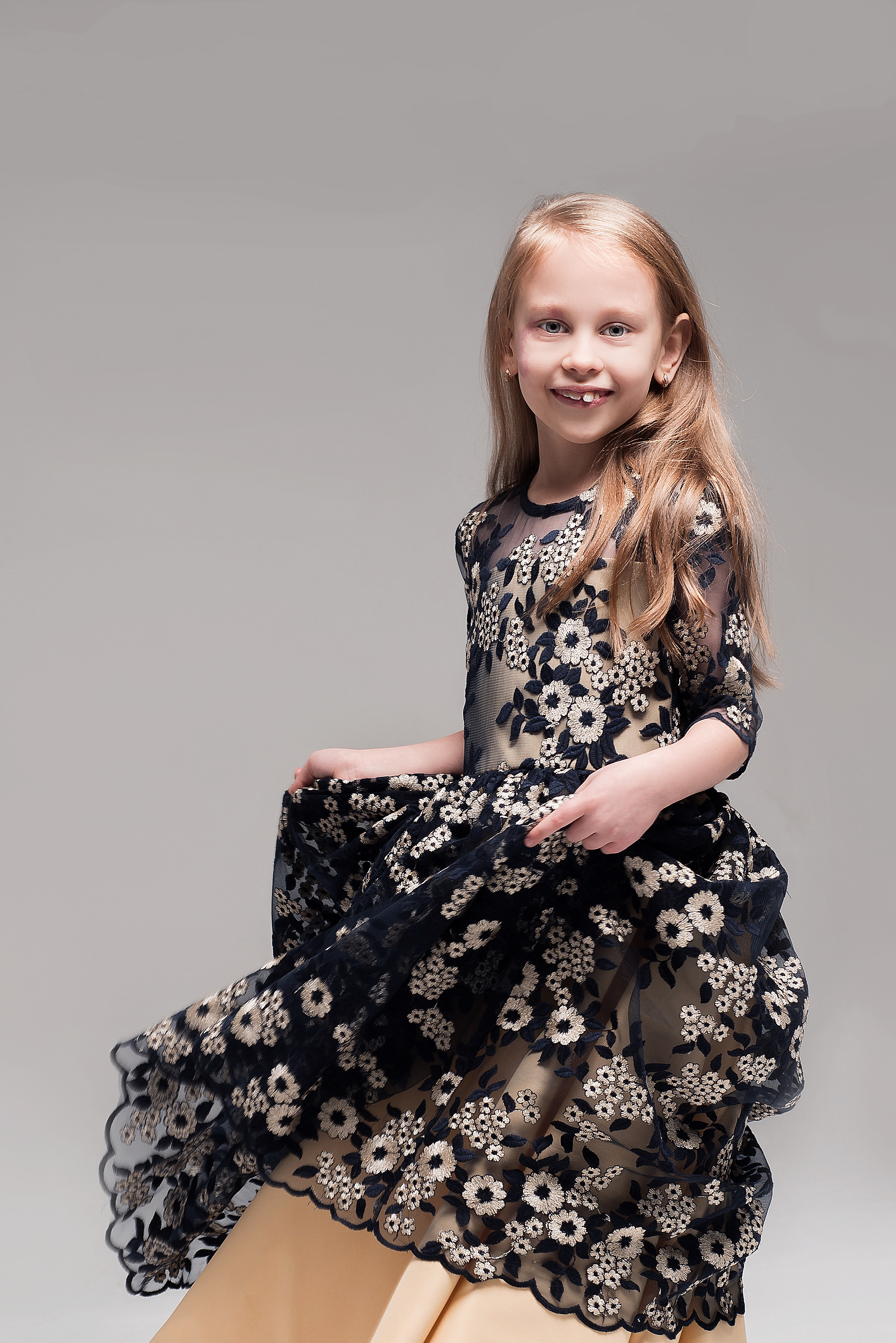 МАГАЗИН ДЕТСКОЙ ОДЕЖДЫ. МАРИЯ ВАЛУЕВА Фотограф в Ницце, Каннах, Монако, Франции, Европе. Фотограф в Стамбуле