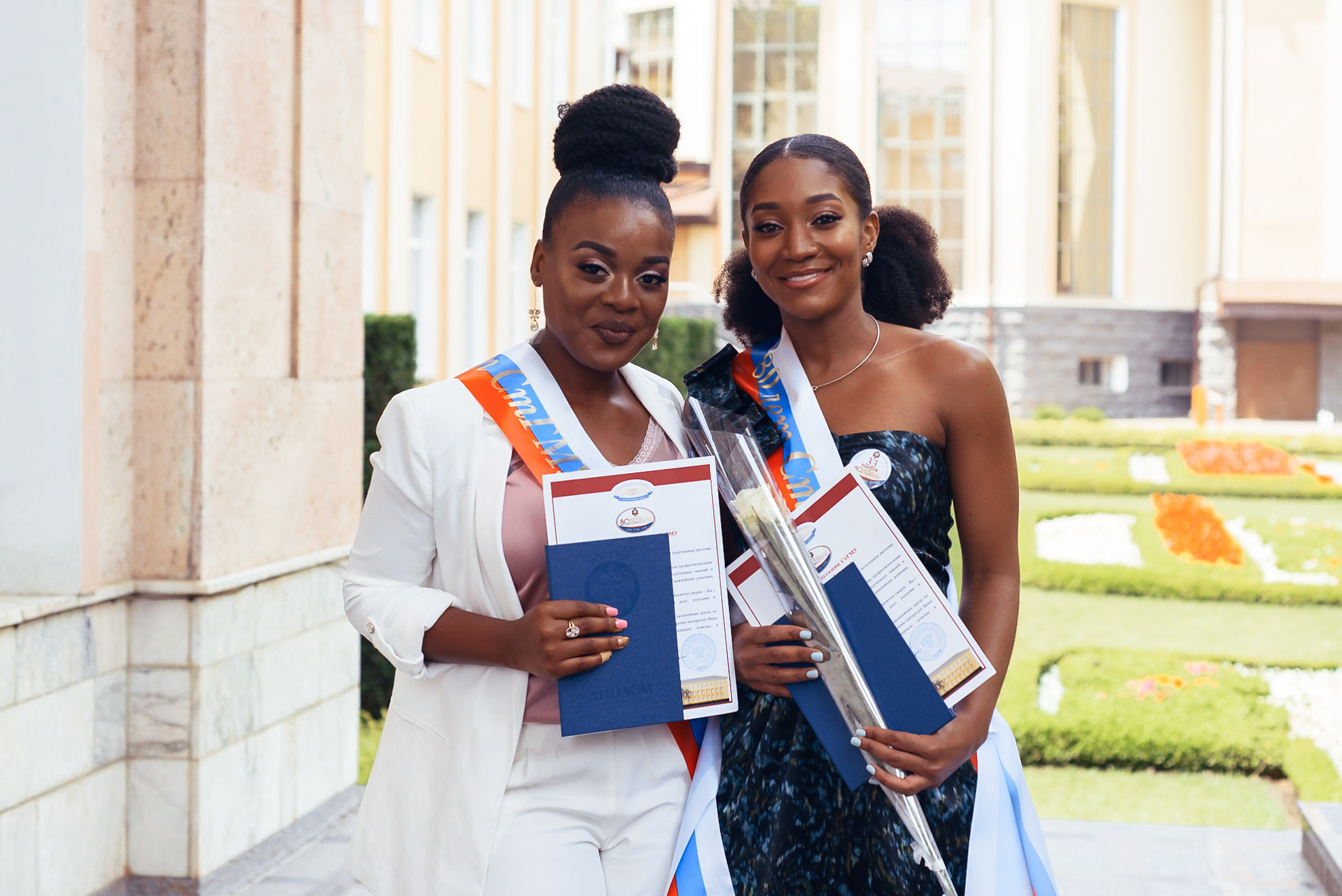 Graduation de S. et groupe. MARIA VALUEVA Photographer in Nice, Cannes, Monaco, France, Europe, Istanbulm Turquie