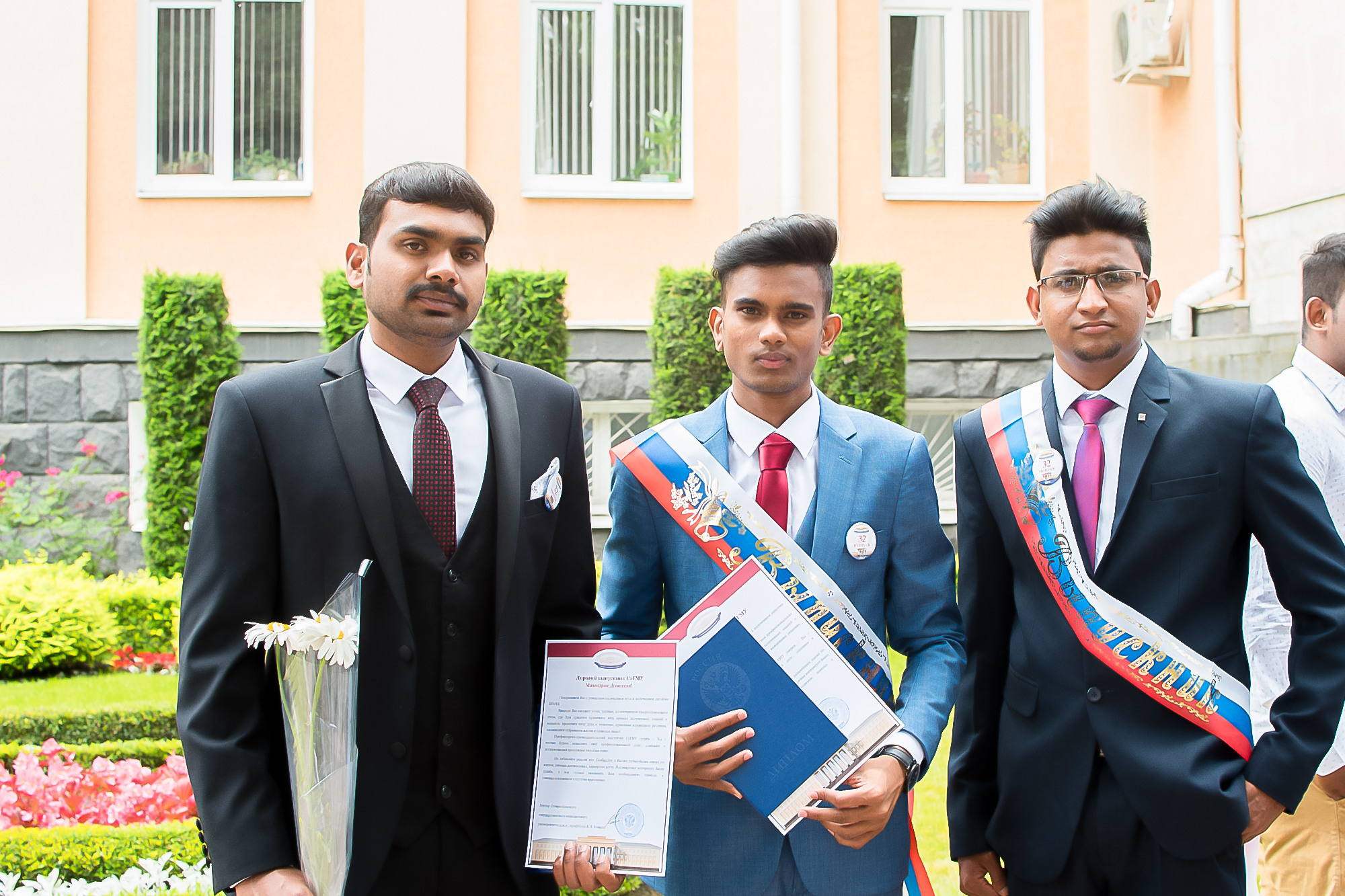 GRADUACIÓN de R. y del grupo. MARIA VALUEVA Fotógrafo en Niza, Cannes, Monaco, Francia, Europe, Estambul, Turquía