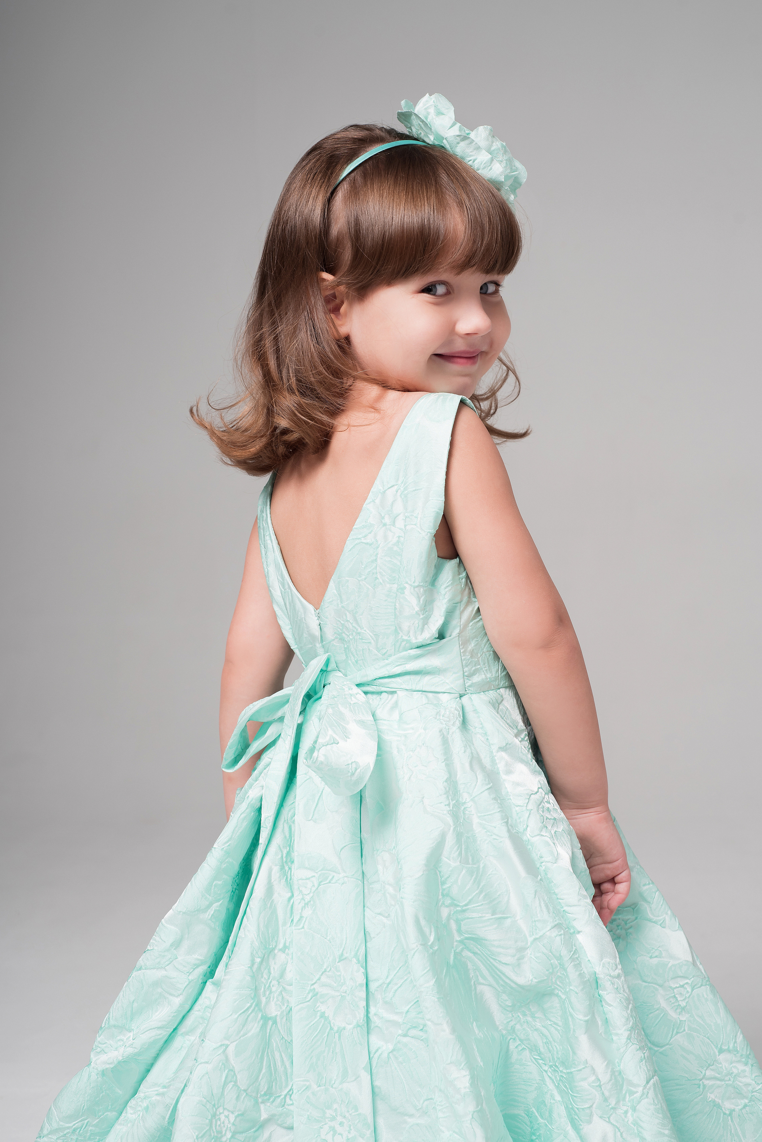 МАГАЗИН ДЕТСКОЙ ОДЕЖДЫ. МАРИЯ ВАЛУЕВА Фотограф в Ницце, Каннах, Монако, Франции, Европе. Фотограф в Стамбуле