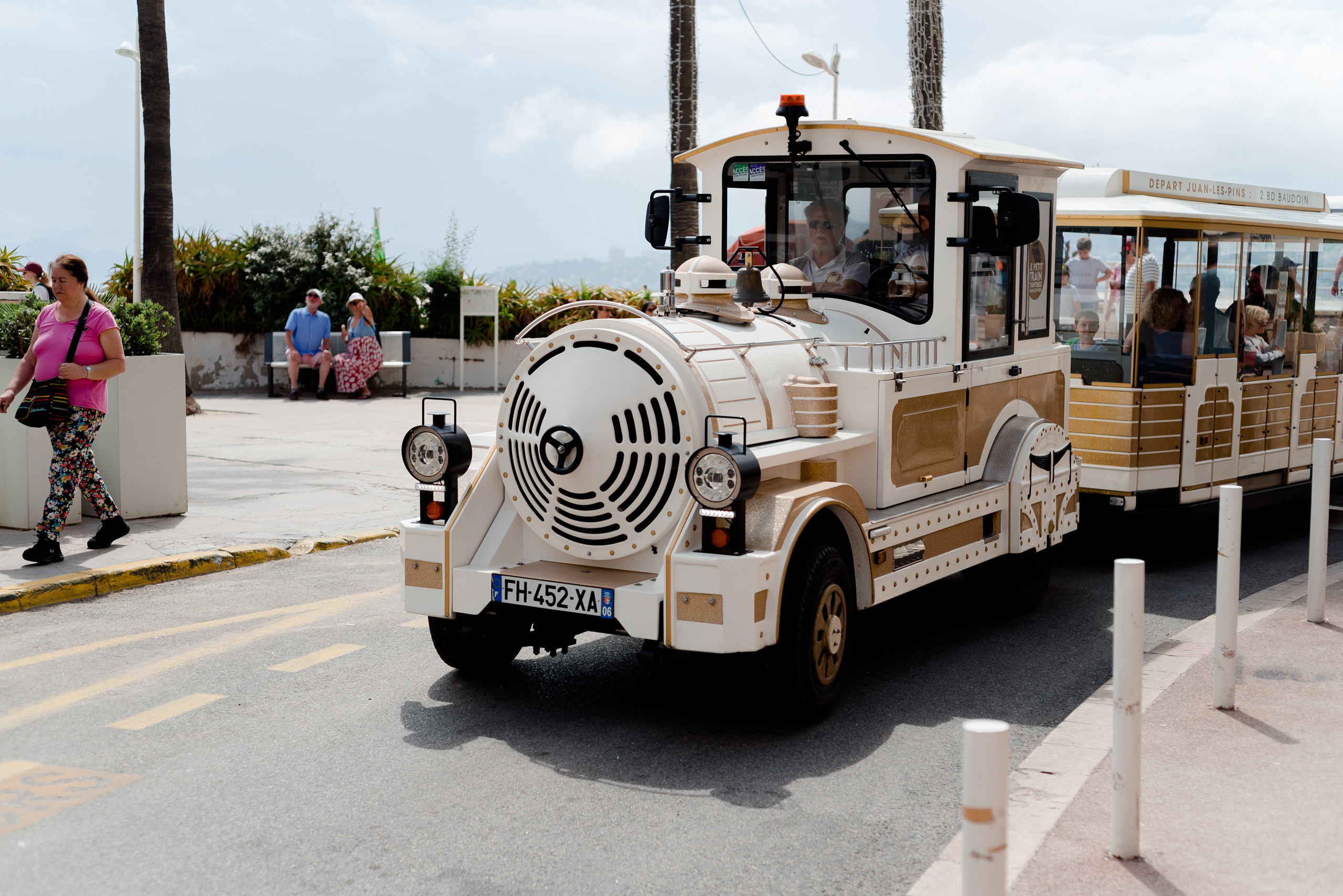 Umut. Un jour à Juan les Pins. MARIA VALUEVA Photographer in Nice, Cannes, Monaco, France, Europe, Istanbulm Turquie