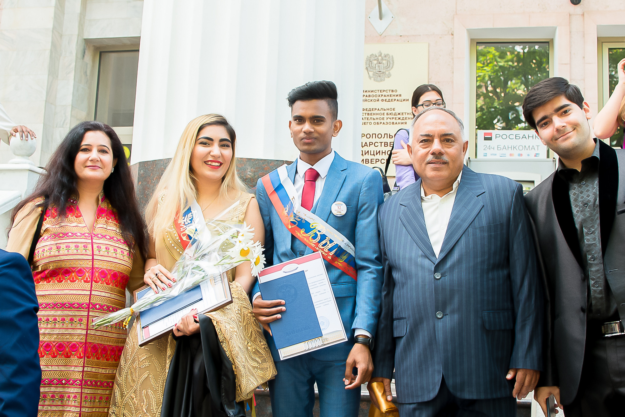 GRADUACIÓN de R. y del grupo. MARIA VALUEVA Fotógrafo en Niza, Cannes, Monaco, Francia, Europe, Estambul, Turquía