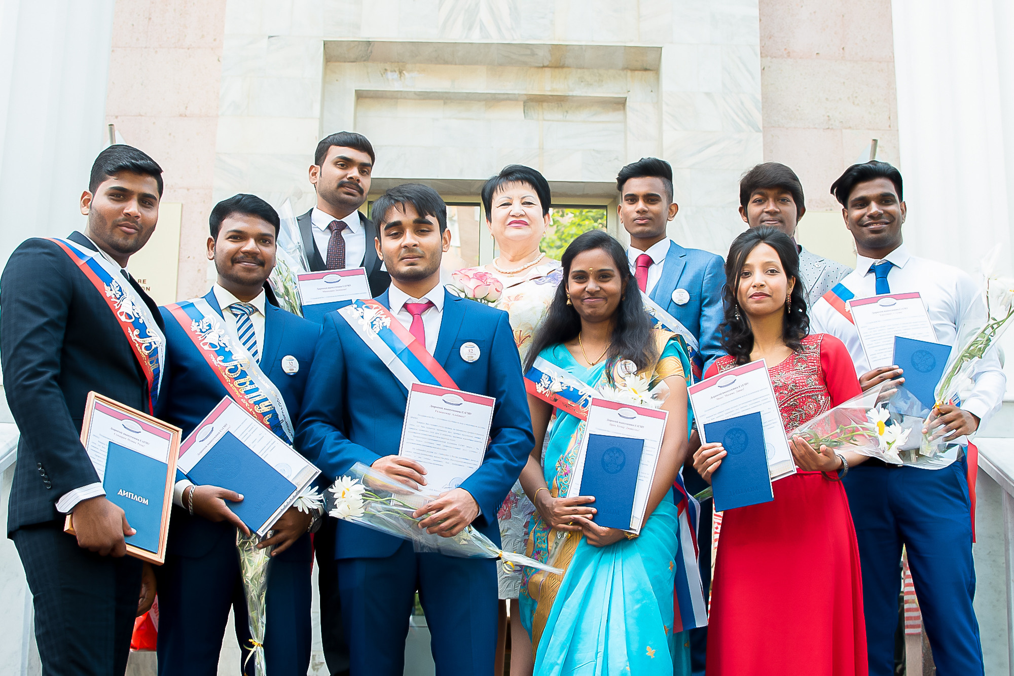 GRADUACIÓN de R. y del grupo. MARIA VALUEVA Fotógrafo en Niza, Cannes, Monaco, Francia, Europe, Estambul, Turquía