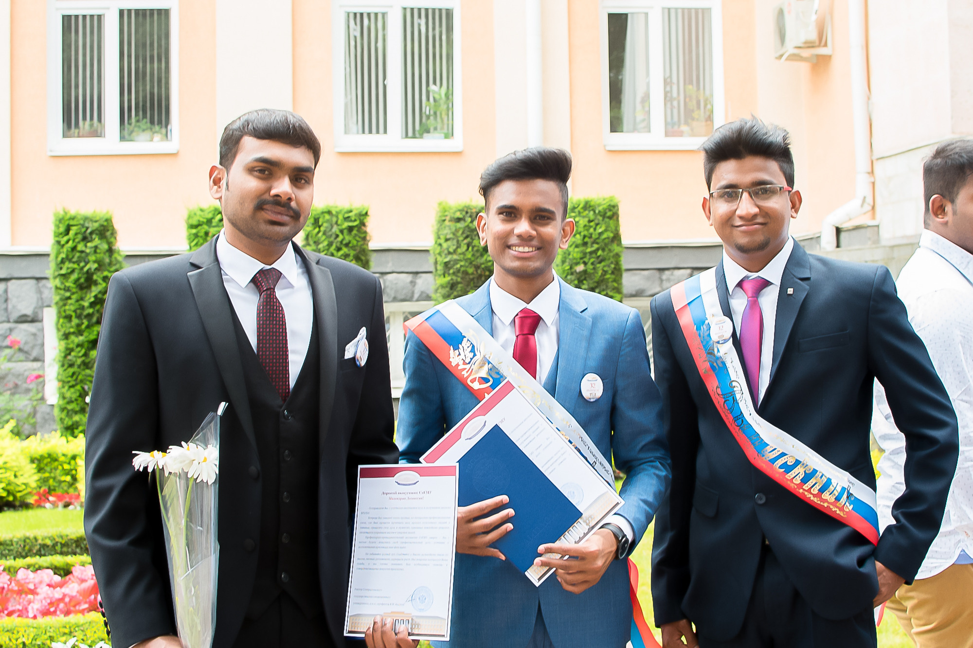 GRADUACIÓN de R. y del grupo. MARIA VALUEVA Fotógrafo en Niza, Cannes, Monaco, Francia, Europe, Estambul, Turquía