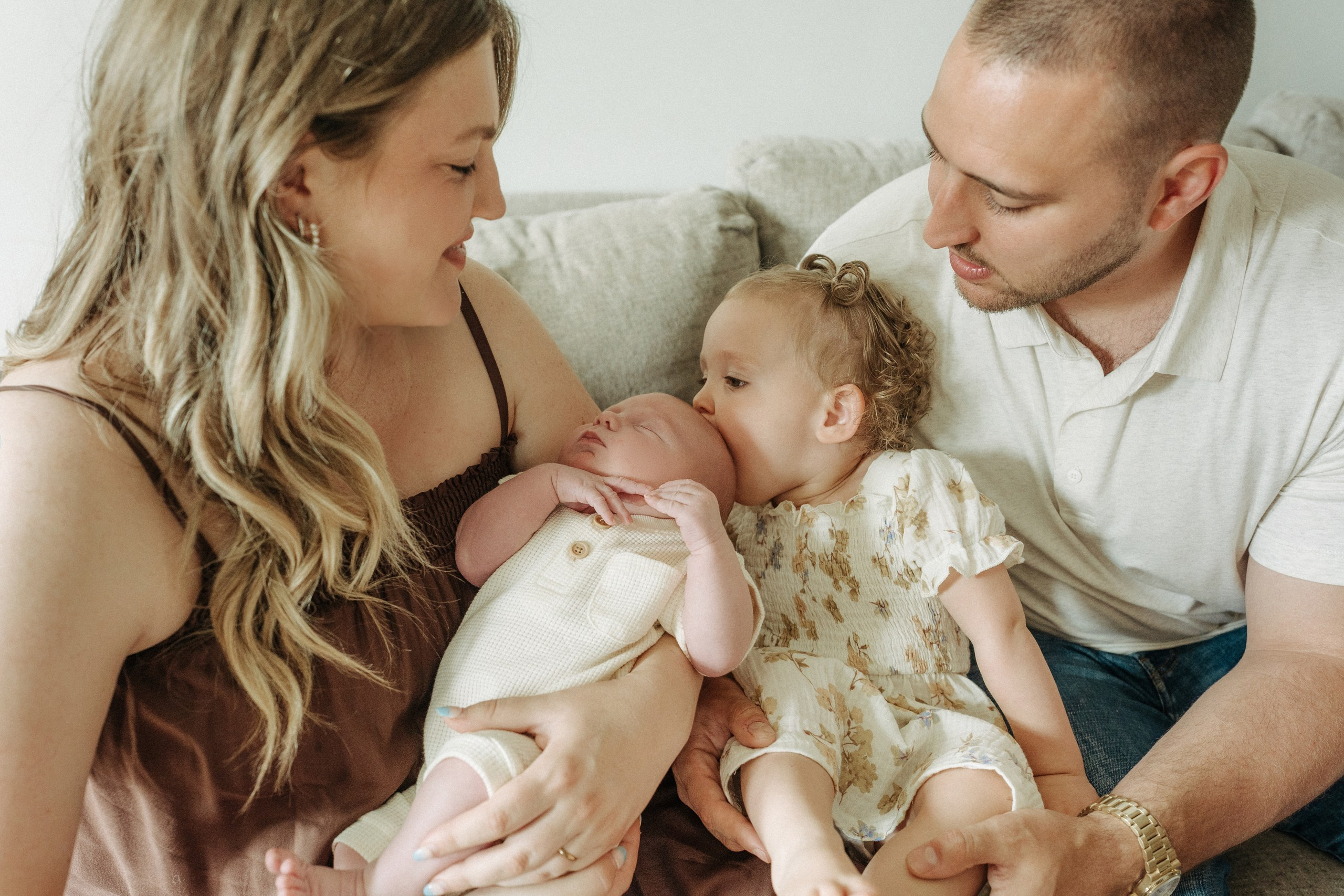 Emily, Kinsley, Kyle, Jace. Alisa Tant — Family and newborn photographer Bucks County, Montgomery county, Philadelphia, NJ