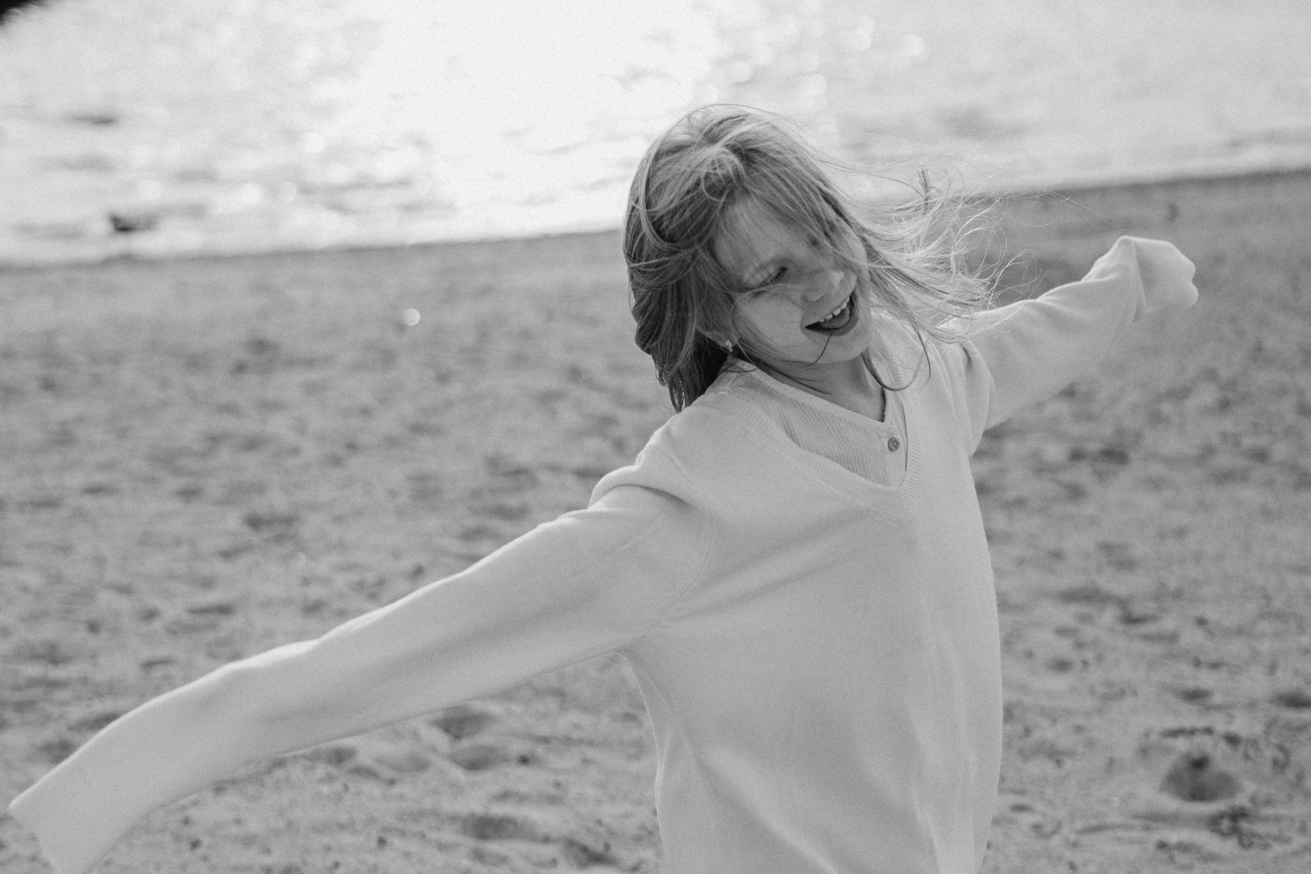 Oleg, Svetlana, Teya. Ocean. Alisa Tant — Family and newborn photographer Bucks County, Montgomery county, Philadelphia, NJ
