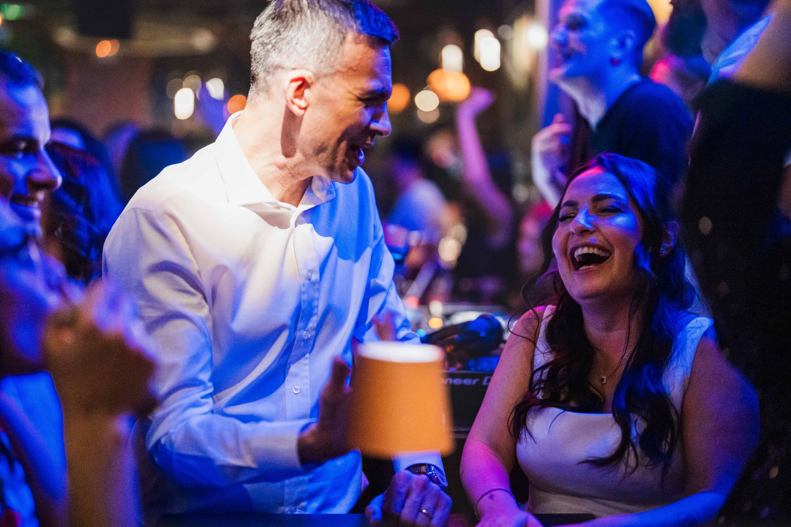 PARTY. Gabriel Florea — Fotograf nuntă București