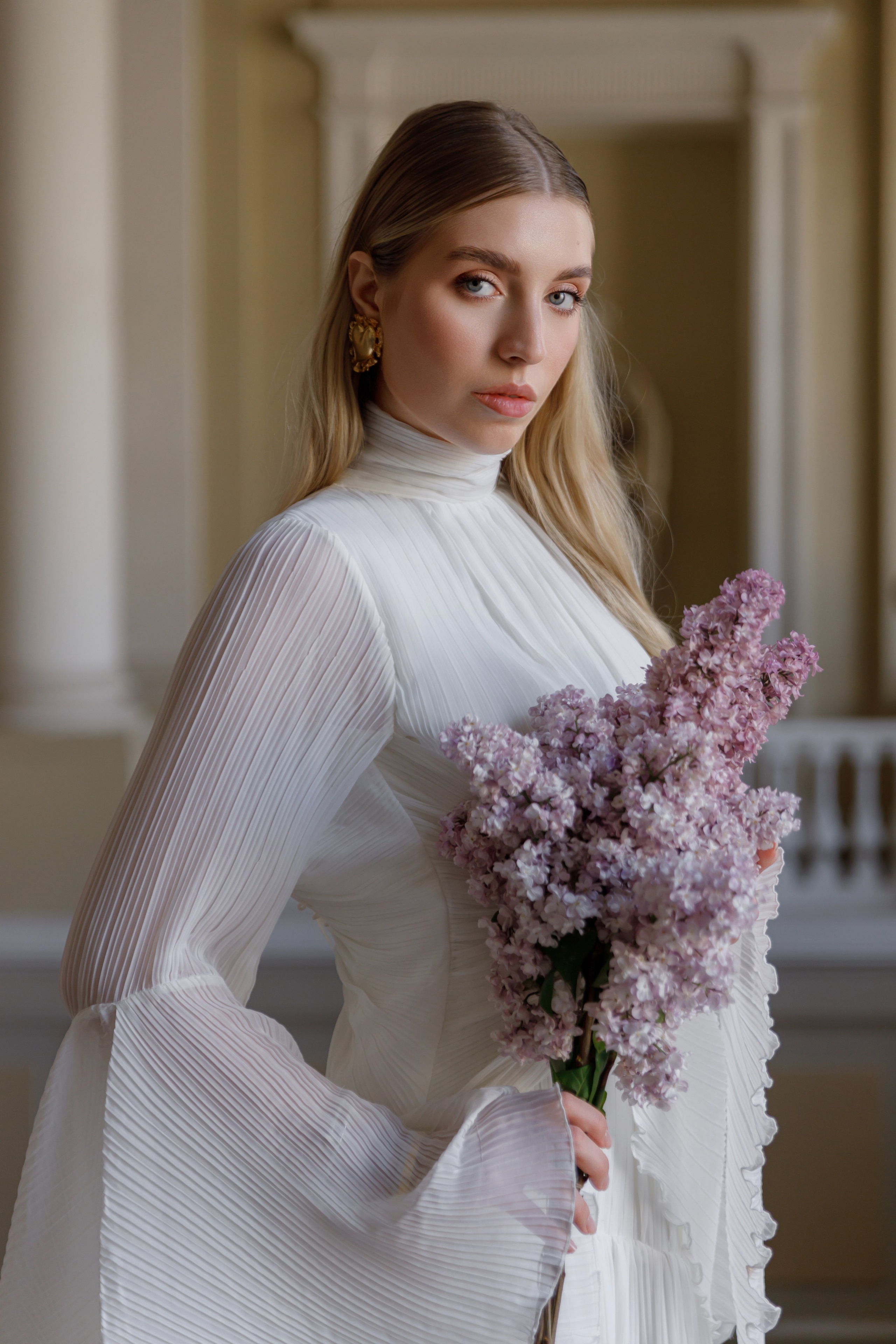 Museum elopement. Photographer Anna Curly | Weddings and Events in Dubai