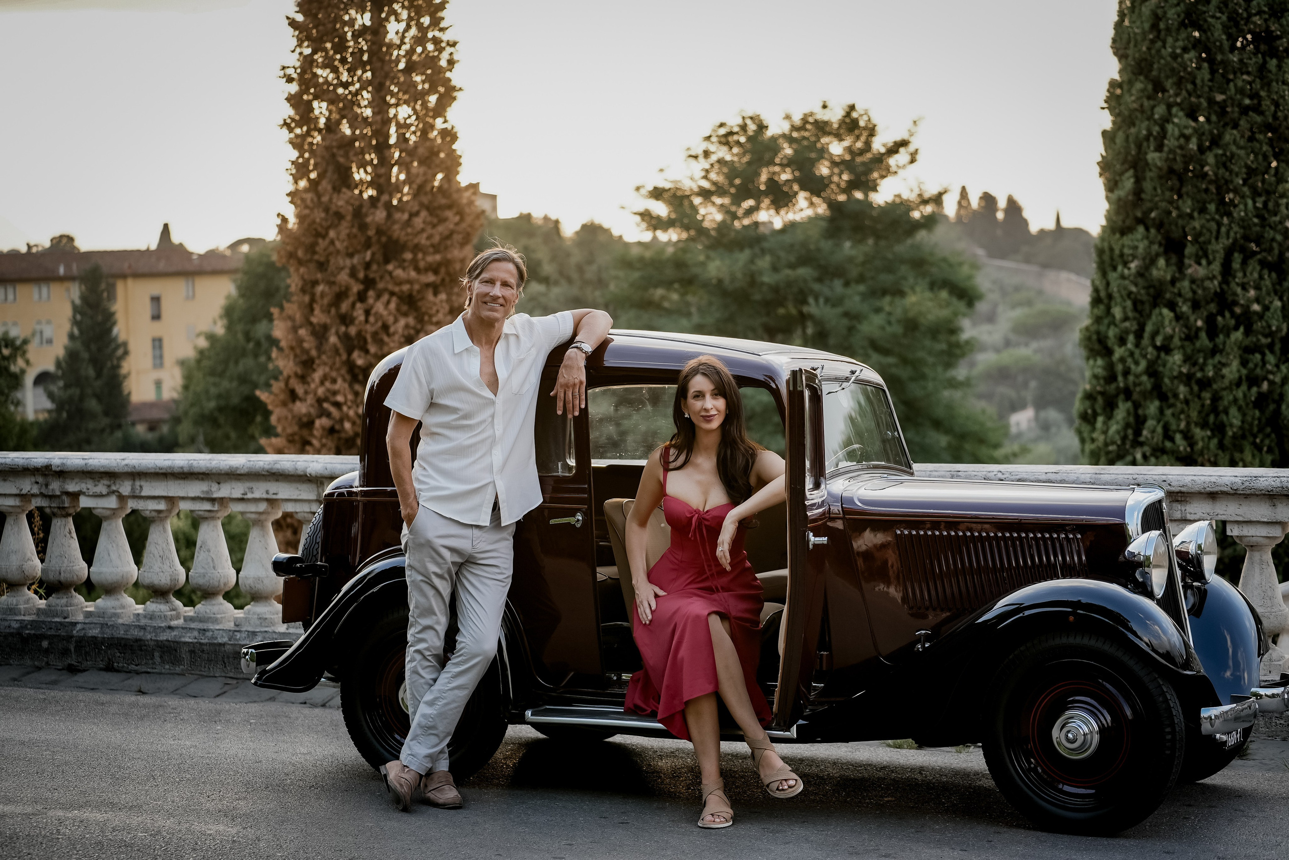 Family Photoshoot. Wedding Photographer in Italy