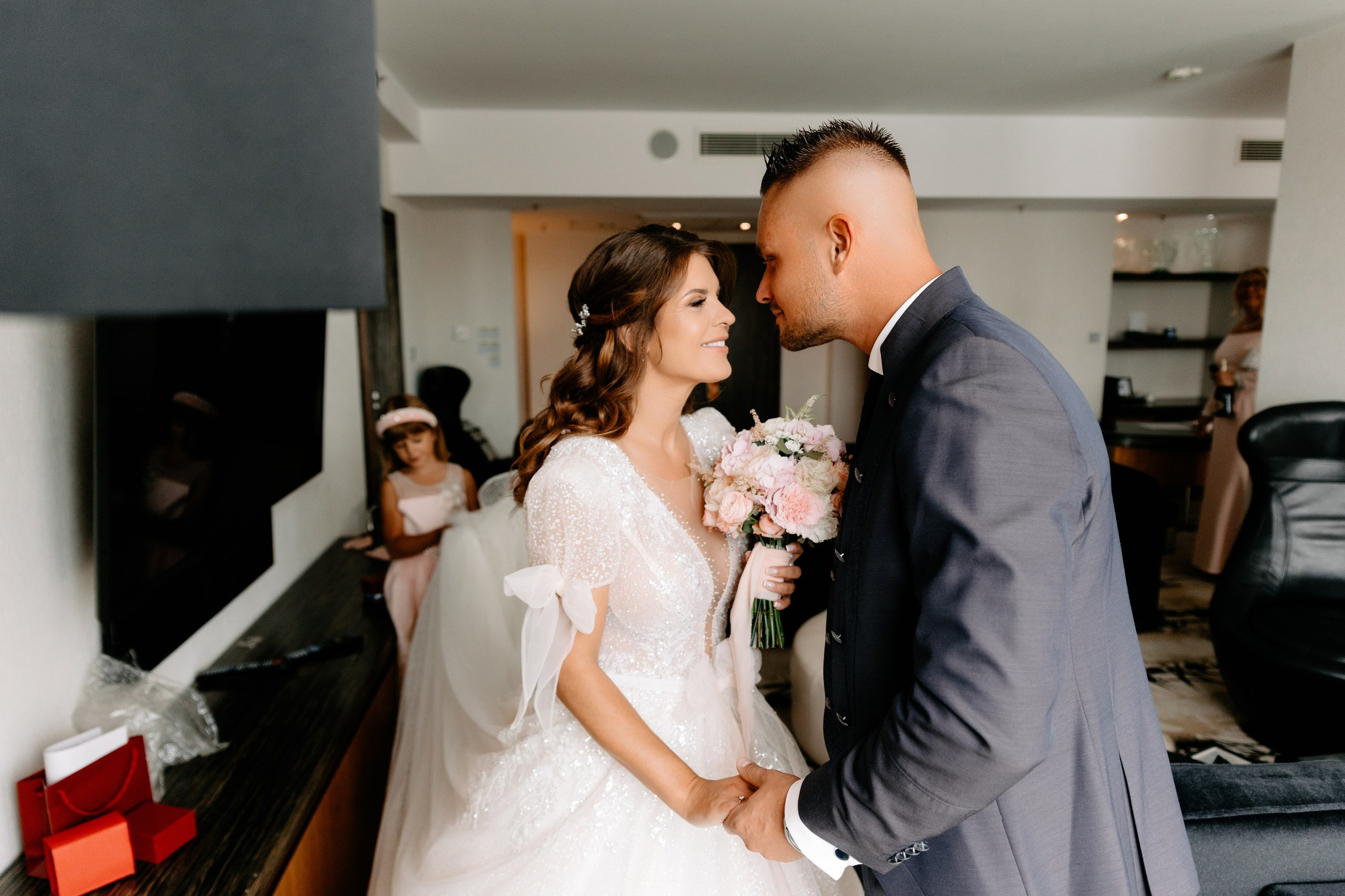 Krzysztof ♡ Weronika. Fotograf Ślubny Warszawa - Sesje Biznesowe Rodzinne Eventy