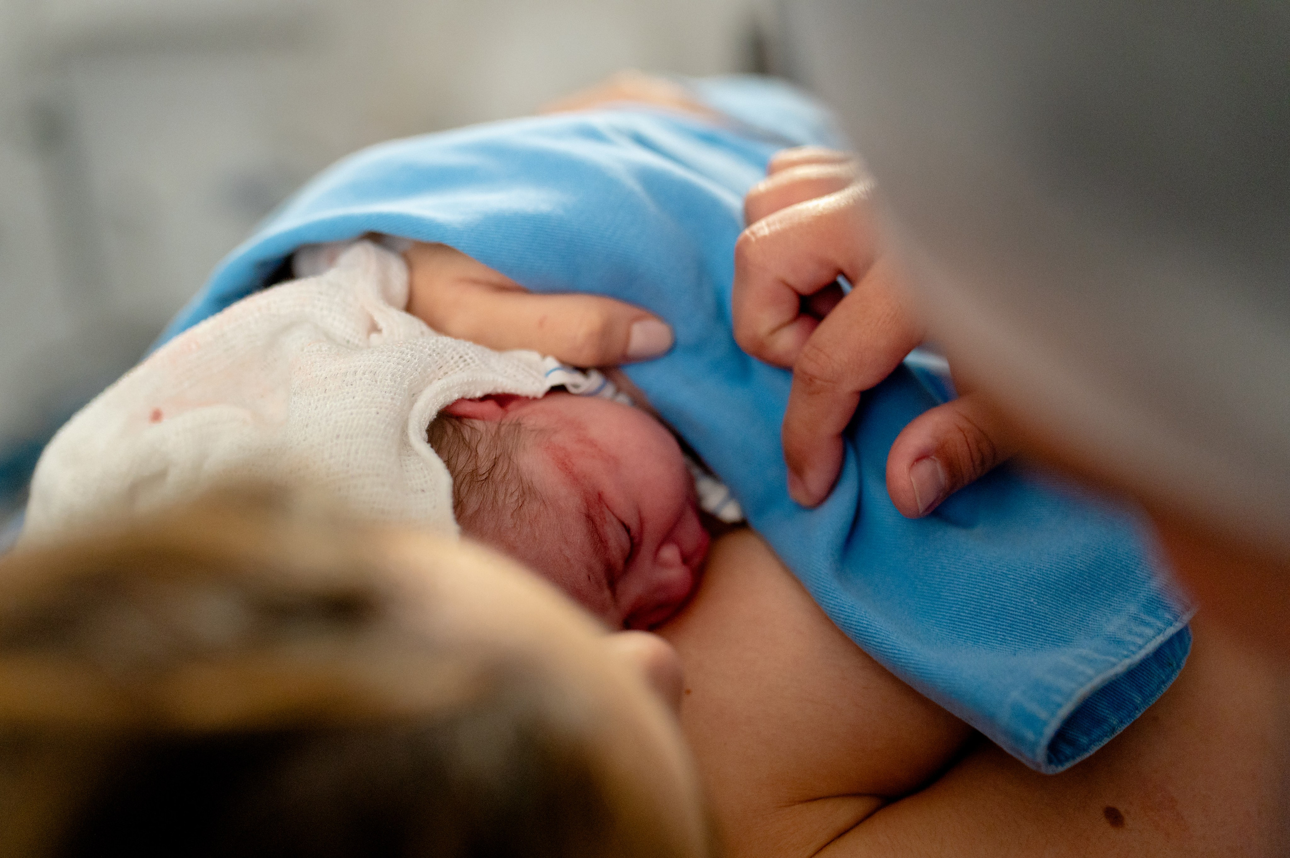 Nascer Luisa. Água Carmim Fotografia