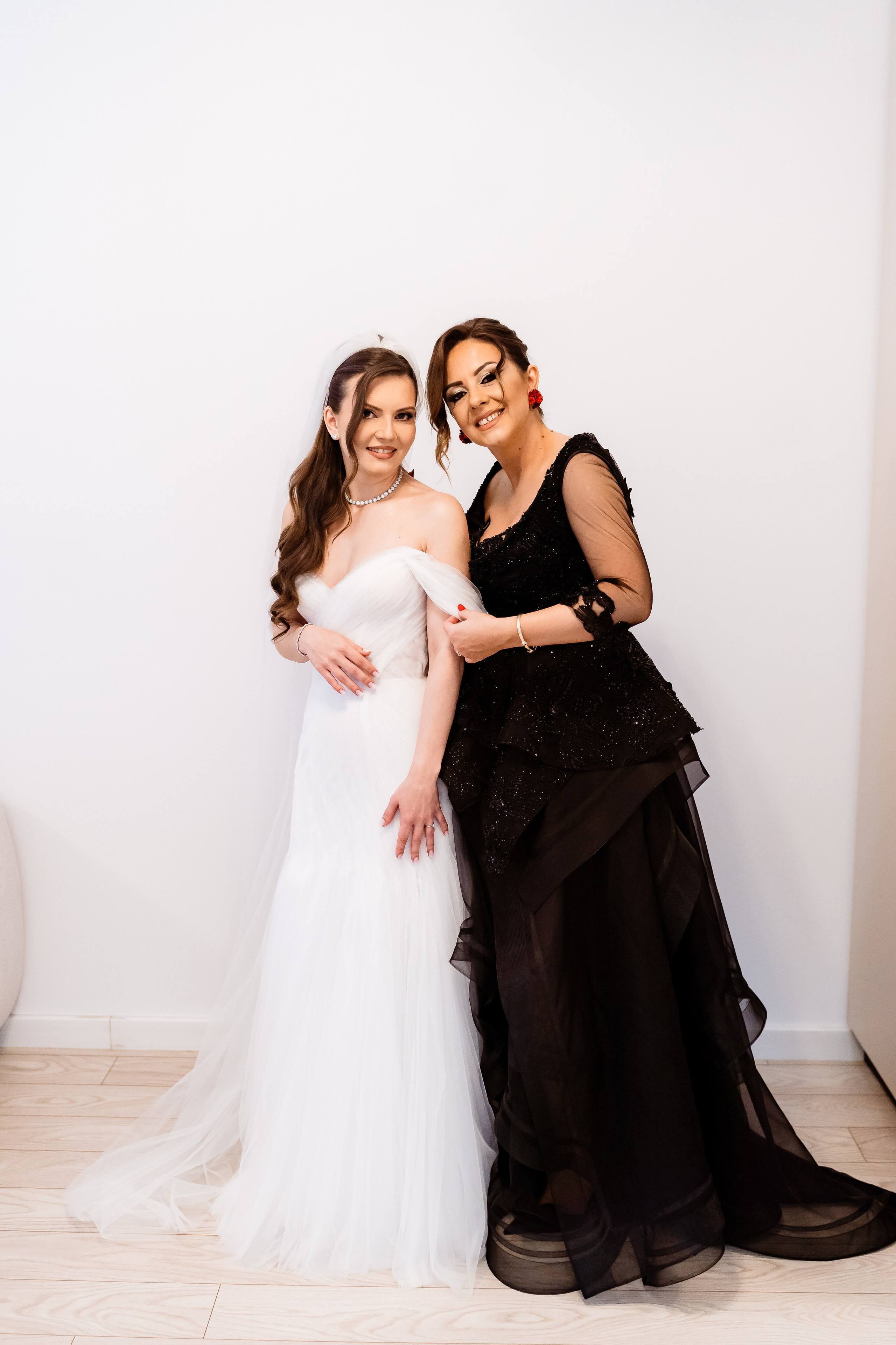 Nunta Ana si Andrei — Love story de Mai. Fotografi de nunta in Bucuresti, Iulia si Stefan Ovidiu