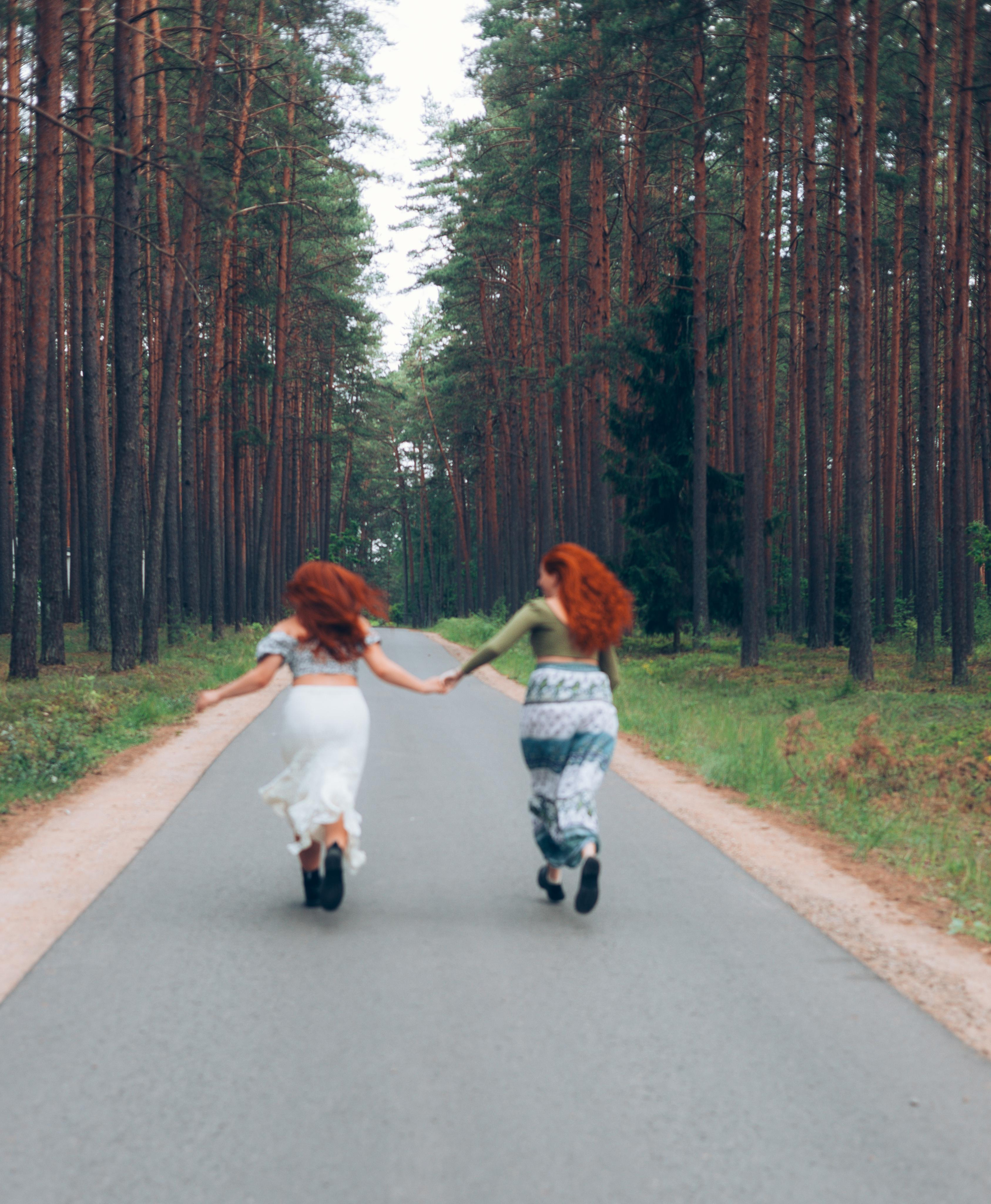 Ineta & Kamilė. Fotografė Aleksandra Samozvanova