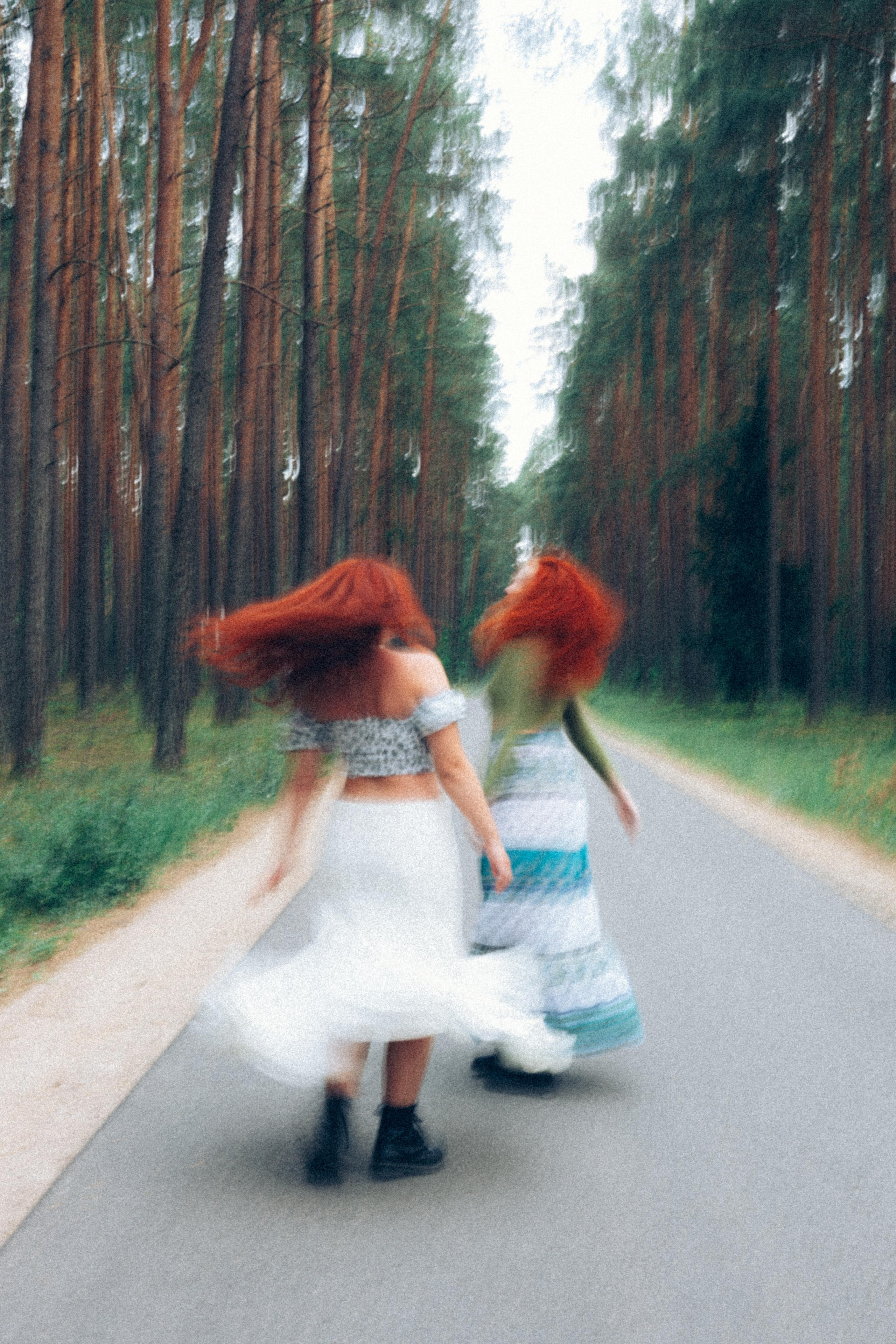 Ineta & Kamilė. Fotografė Aleksandra Samozvanova