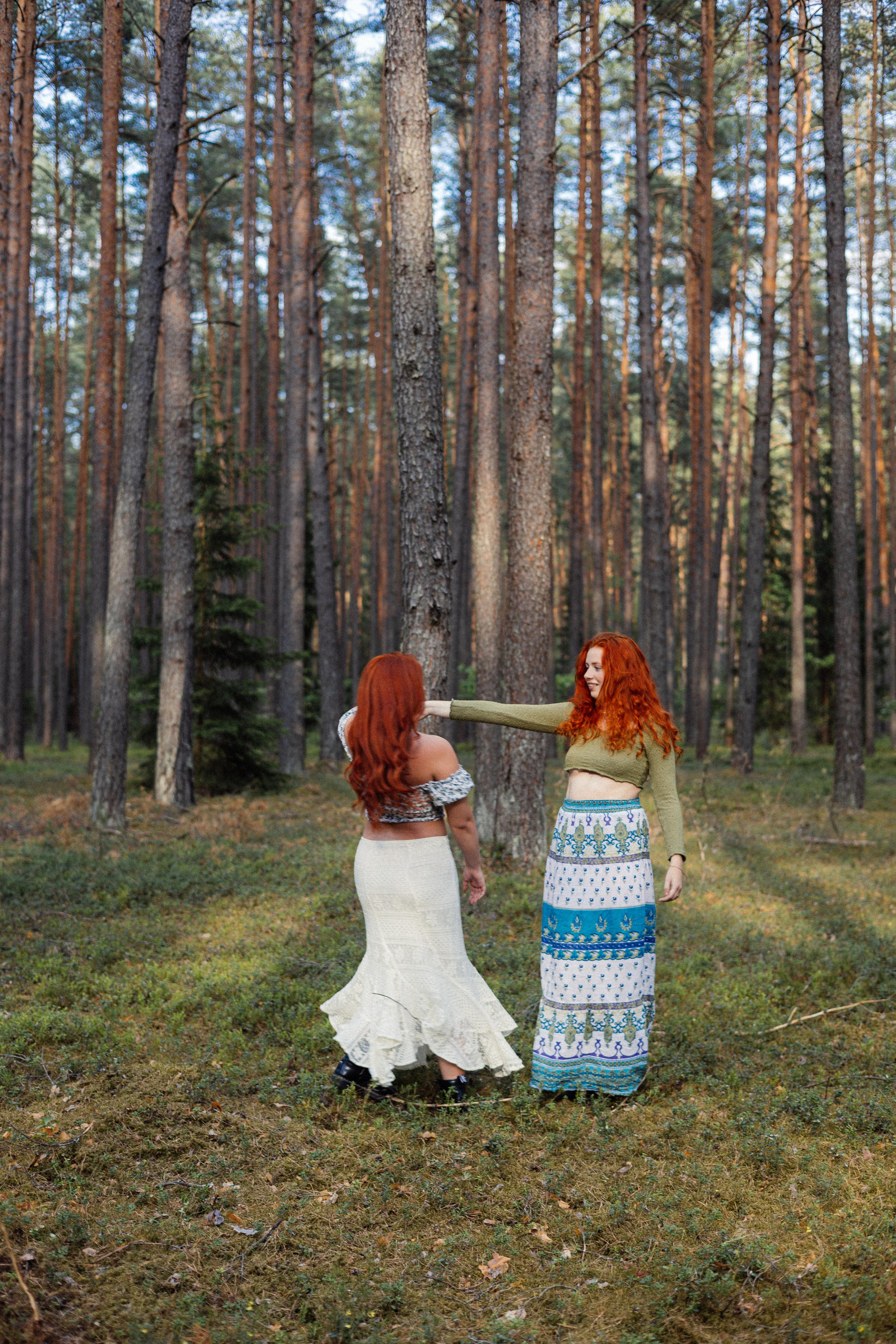 Ineta & Kamilė. Fotografė Aleksandra Samozvanova