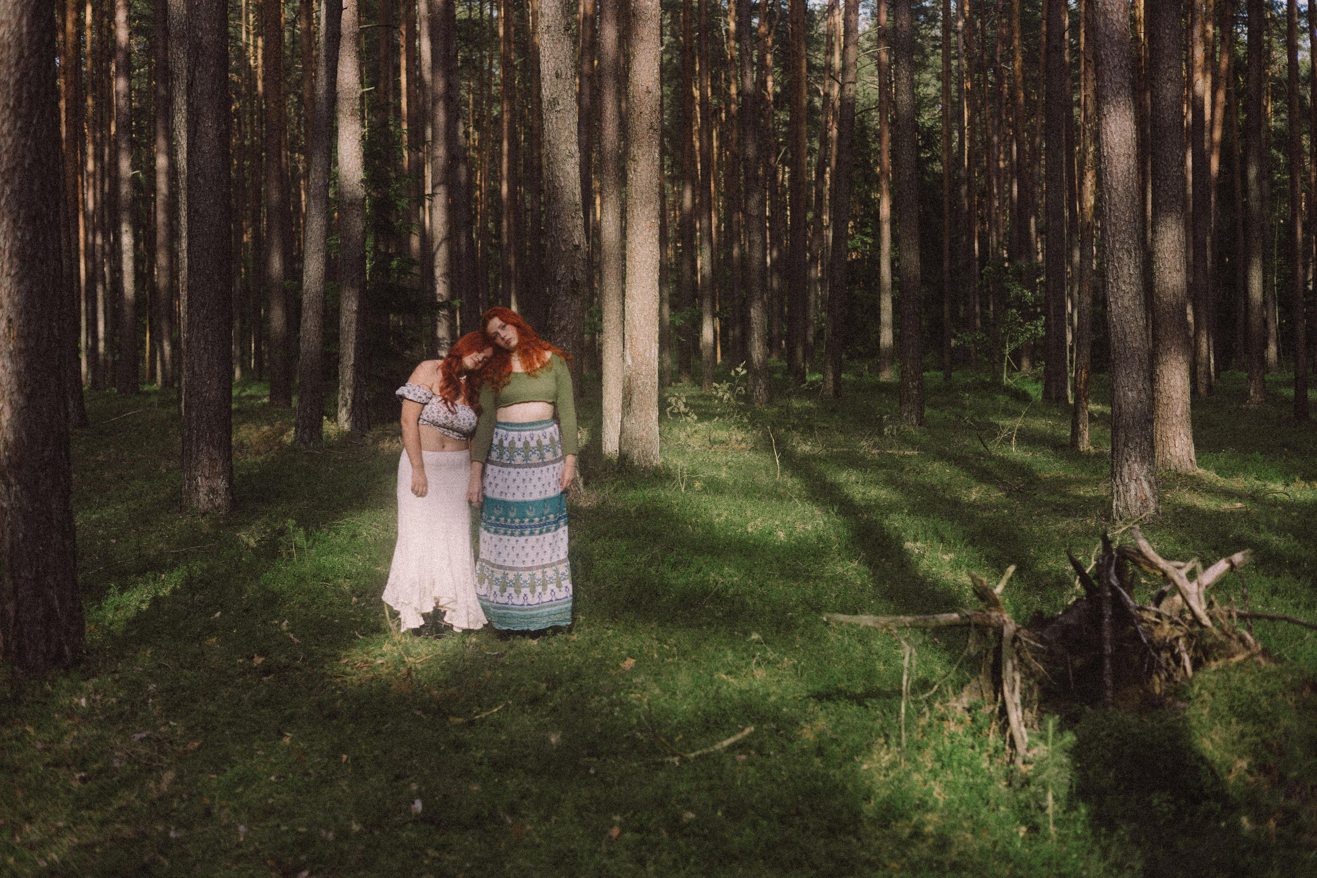 Ineta & Kamilė. Fotografė Aleksandra Samozvanova