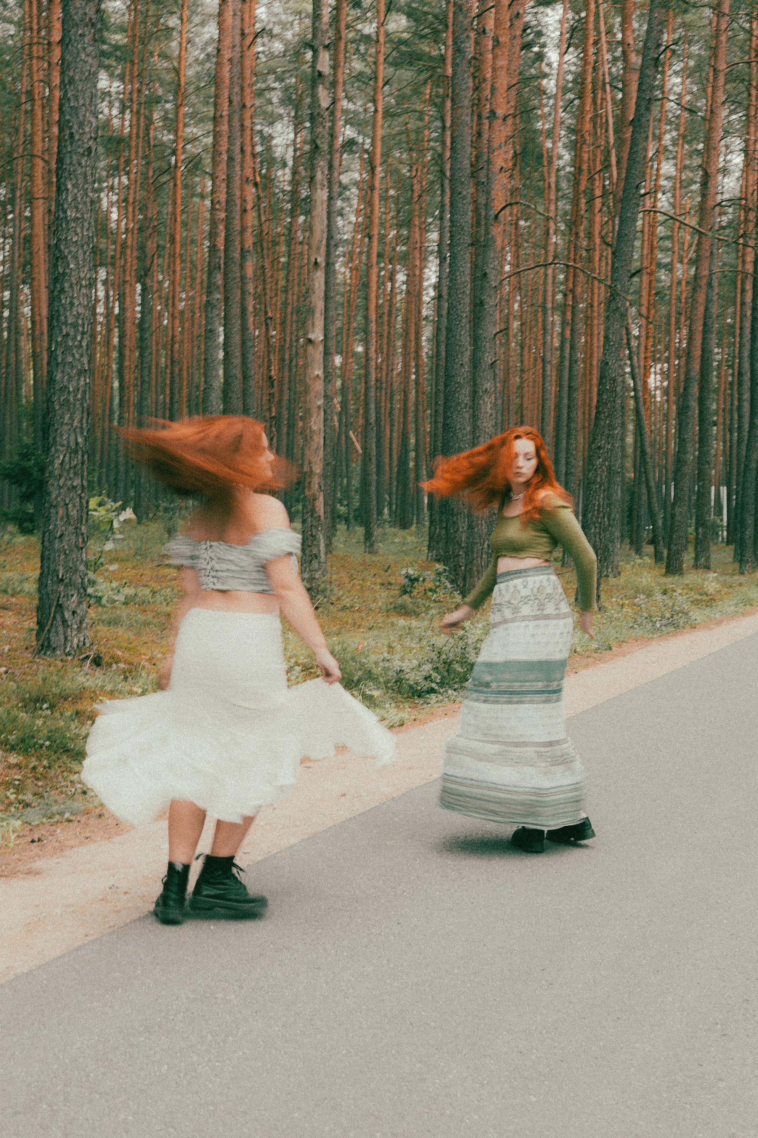 Ineta & Kamilė. Fotografė Aleksandra Samozvanova