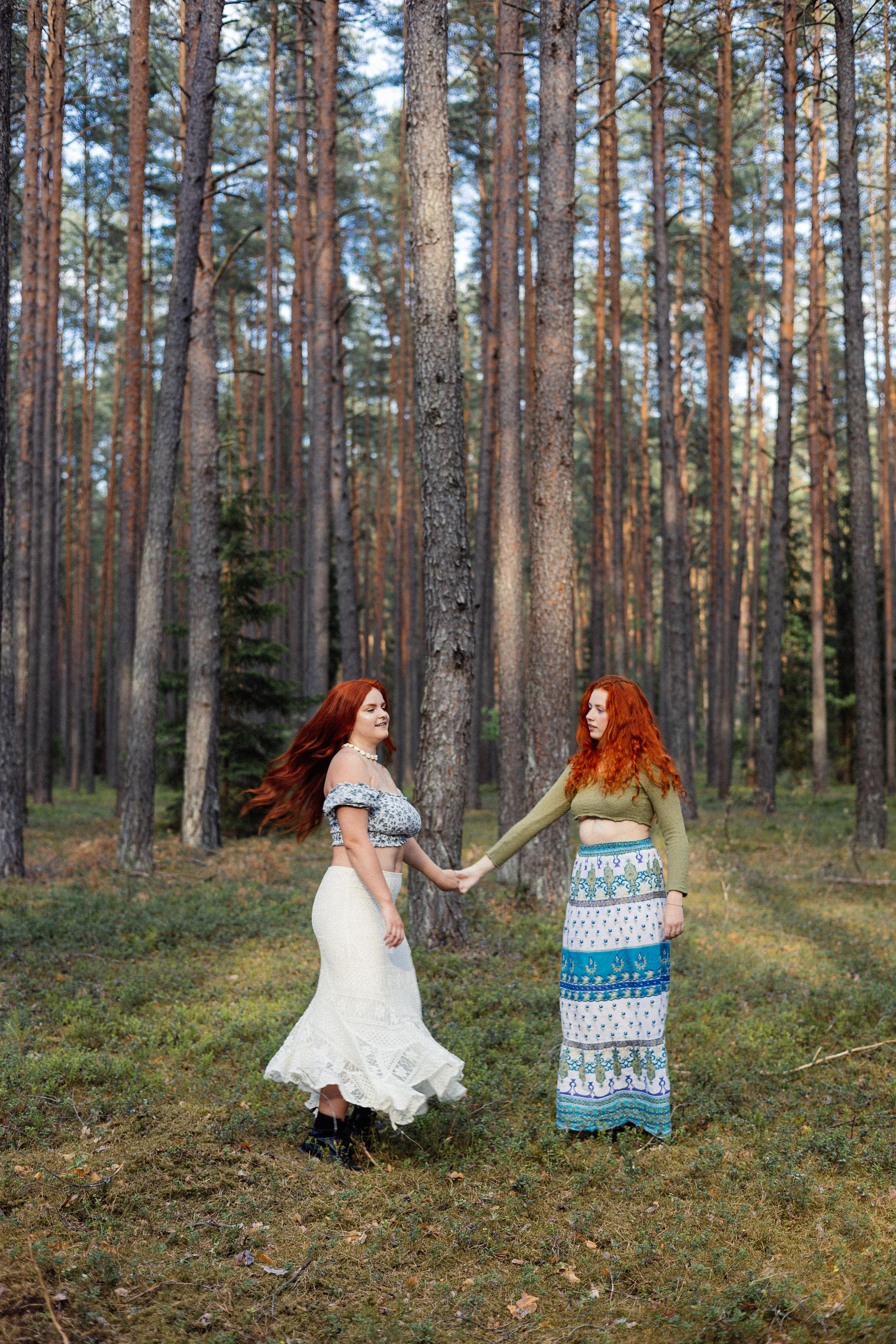 Ineta & Kamilė. Fotografė Aleksandra Samozvanova