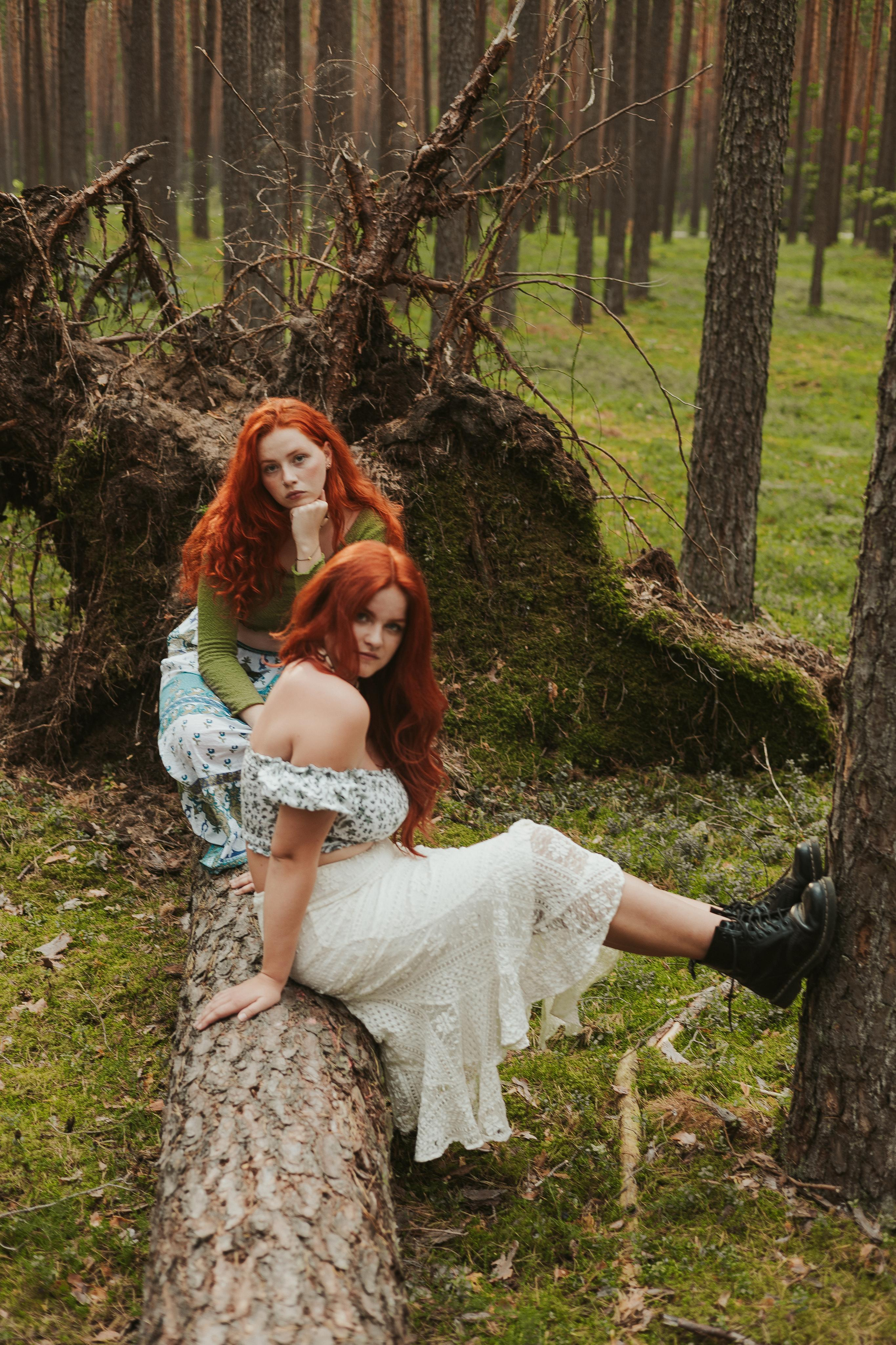 Ineta & Kamilė. Fotografė Aleksandra Samozvanova