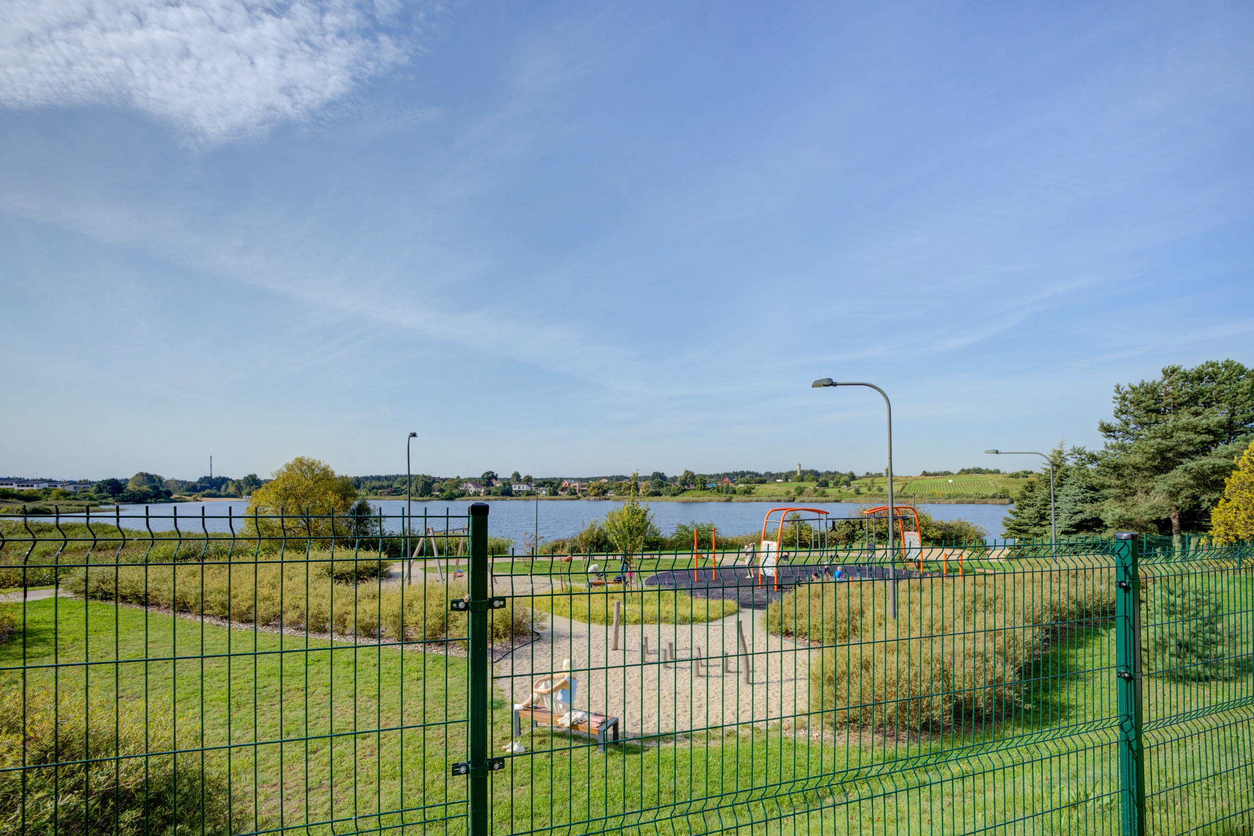 Gilužio g. 49, 2k. butas prie ežero. Elina Sapiega fotografė Vilniuje