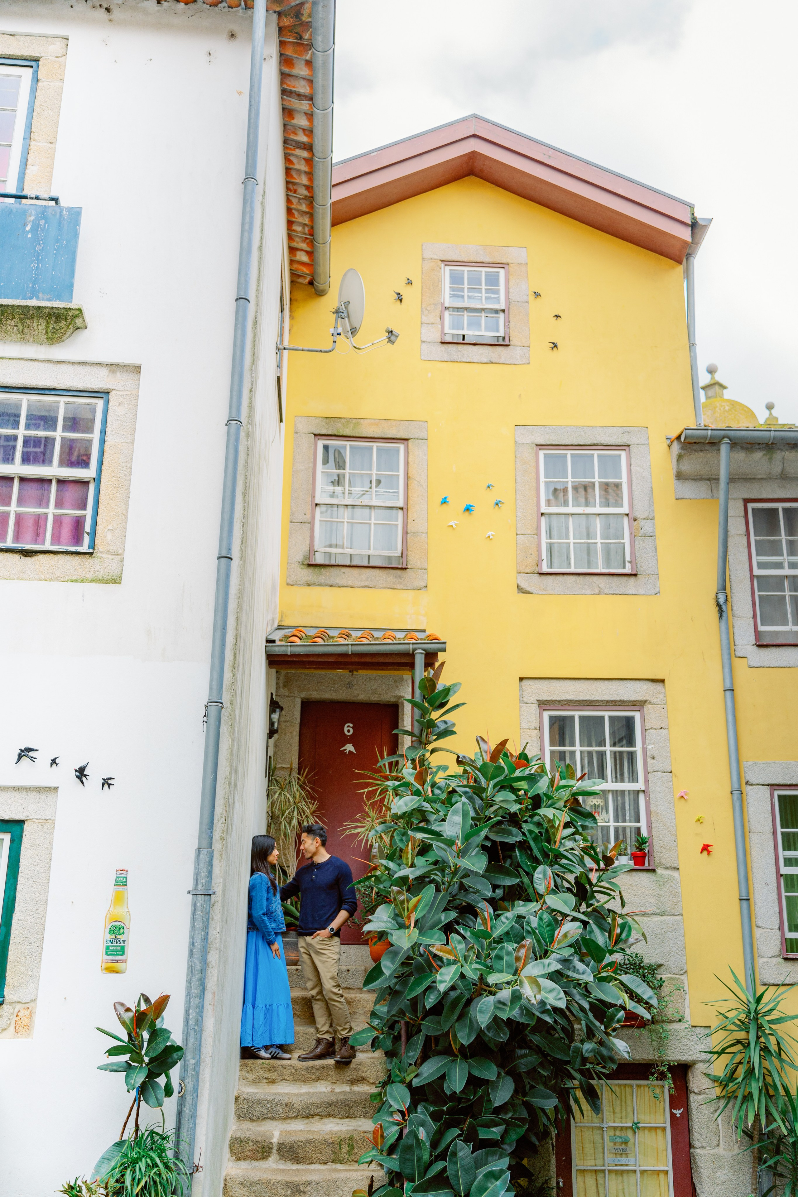 Michele & Darar in Porto. Porto Travel Photographer | Couples & Vacation Photos in Portugal — WePortugal