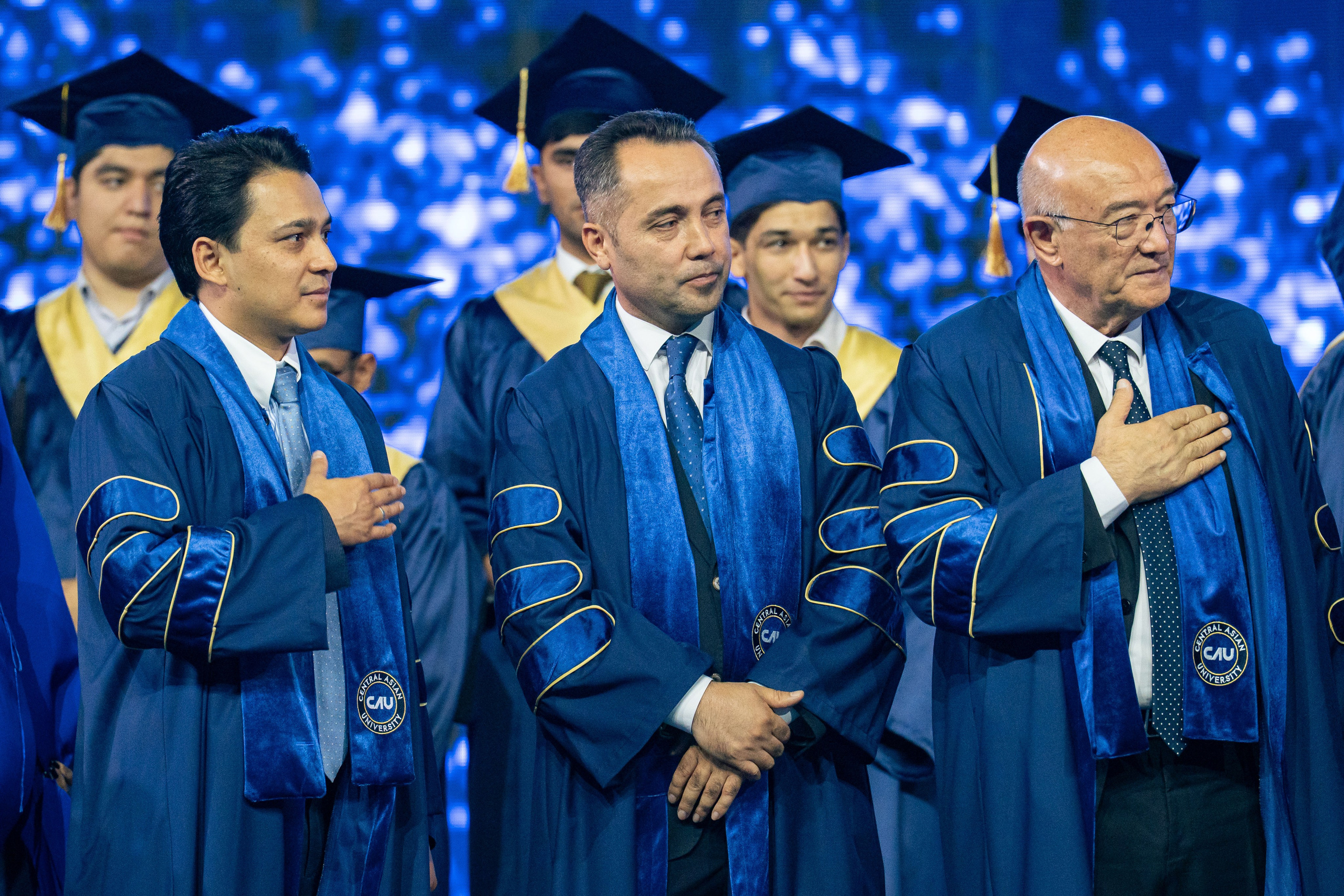 Как Central Asian University провёл одну из самых ярких выпускных церемоний. Георгий Намазов | Фотограф в Ташкенте