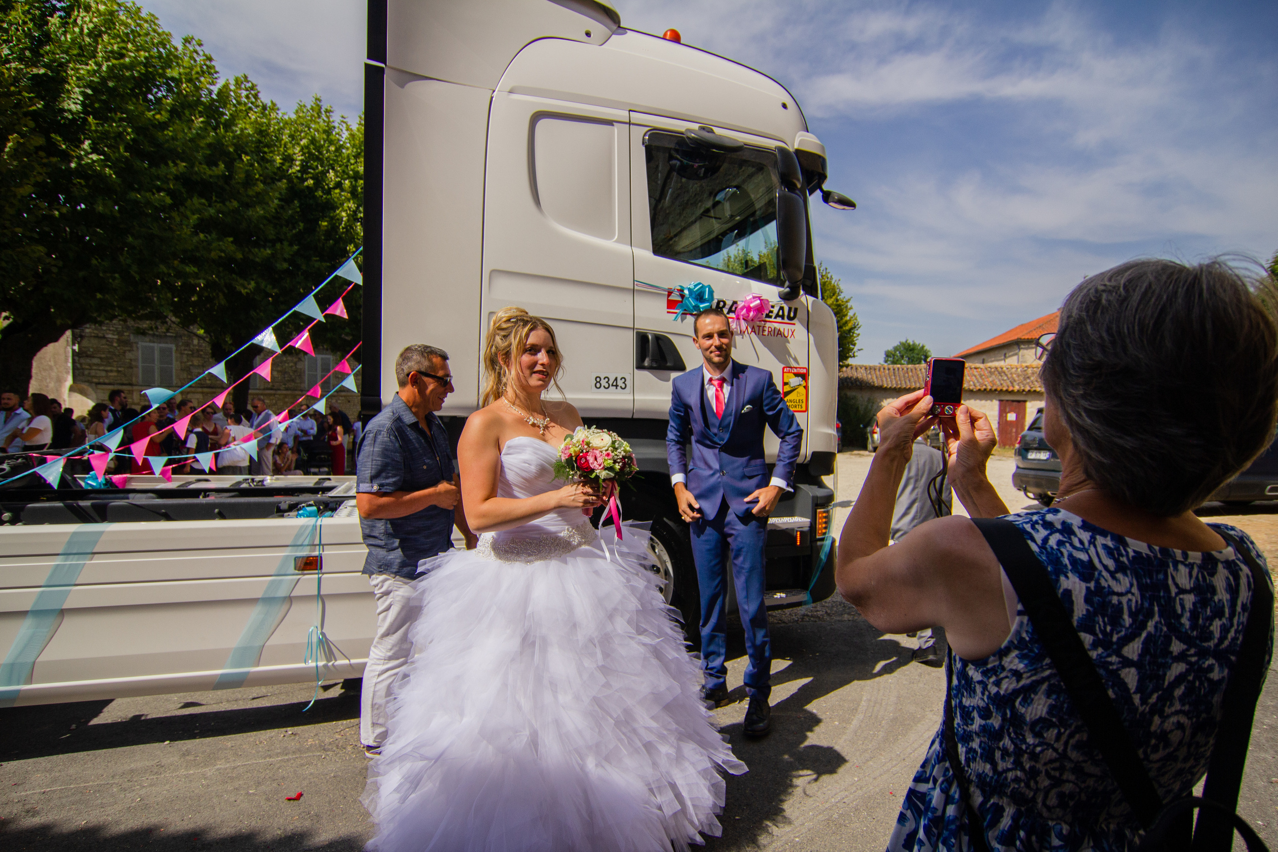 Julie & Denis. Photographe professionnelle à Poitiers, Tours et Châtellerault | Studio photo entre Poitiers et Tours – portraits, familles, entreprises, ma