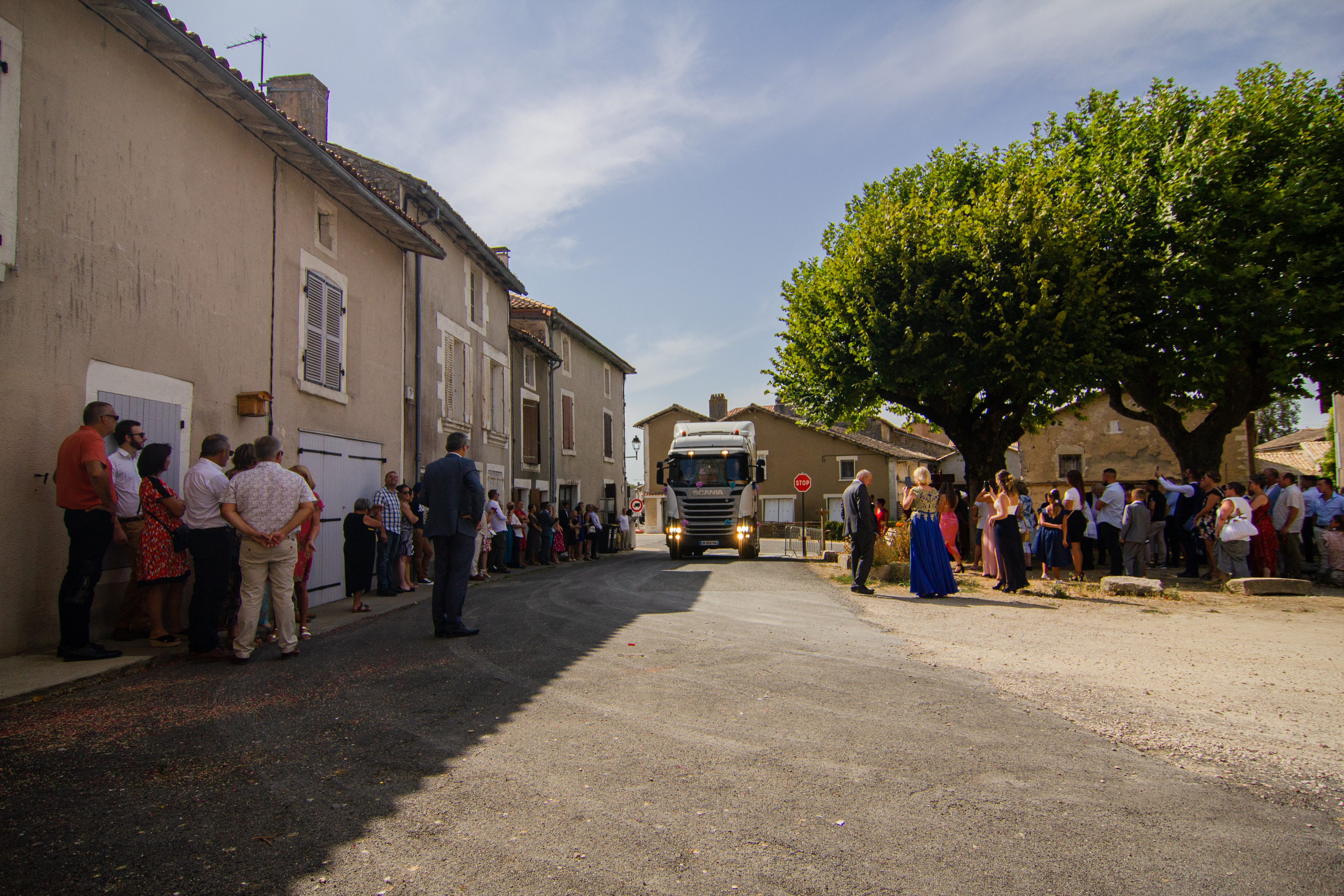 Julie & Denis. Photographe professionnelle à Poitiers, Tours et Châtellerault | Studio photo entre Poitiers et Tours – portraits, familles, entreprises, ma