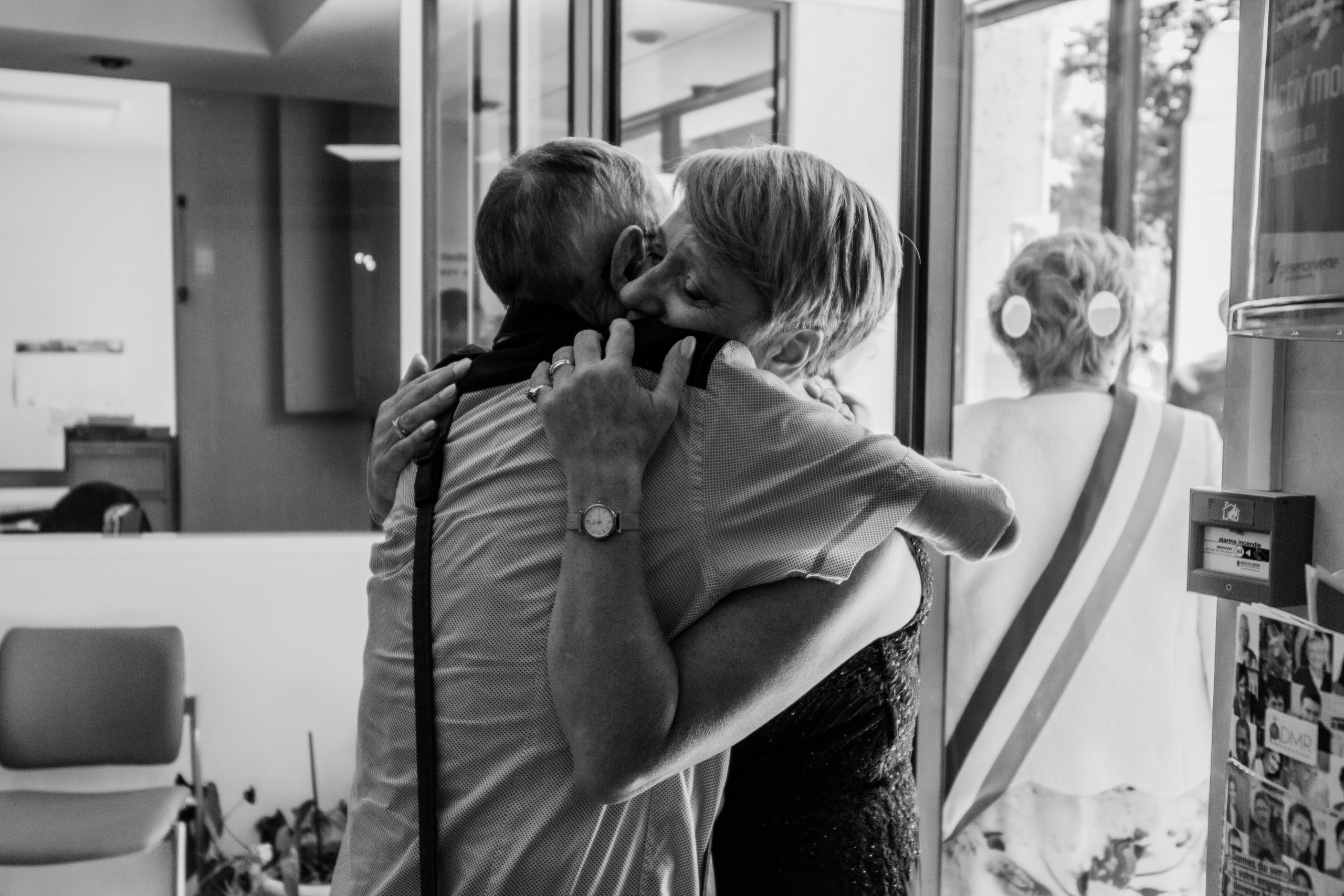 Julie & Denis. Photographe professionnelle à Poitiers, Tours et Châtellerault | Studio photo entre Poitiers et Tours – portraits, familles, entreprises, ma