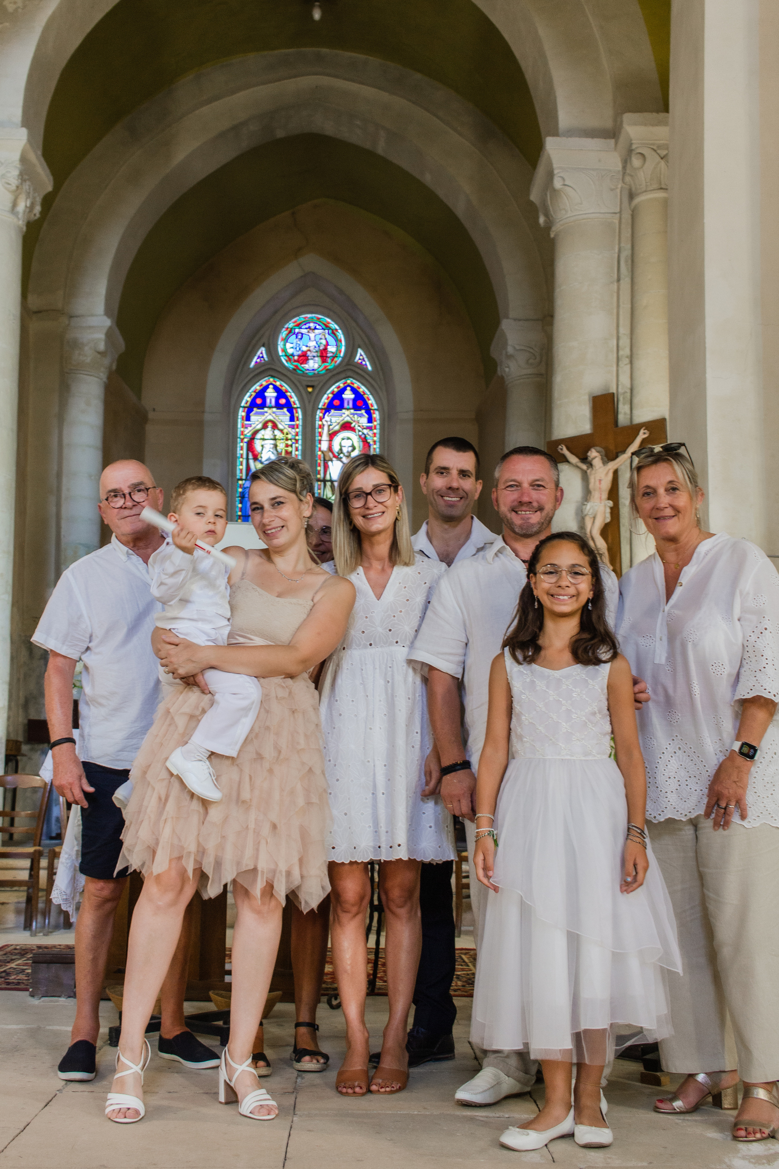 Leny Baptême. Photographe professionnelle à Poitiers, Tours et Châtellerault | Studio photo entre Poitiers et Tours – portraits, familles, entreprises, ma