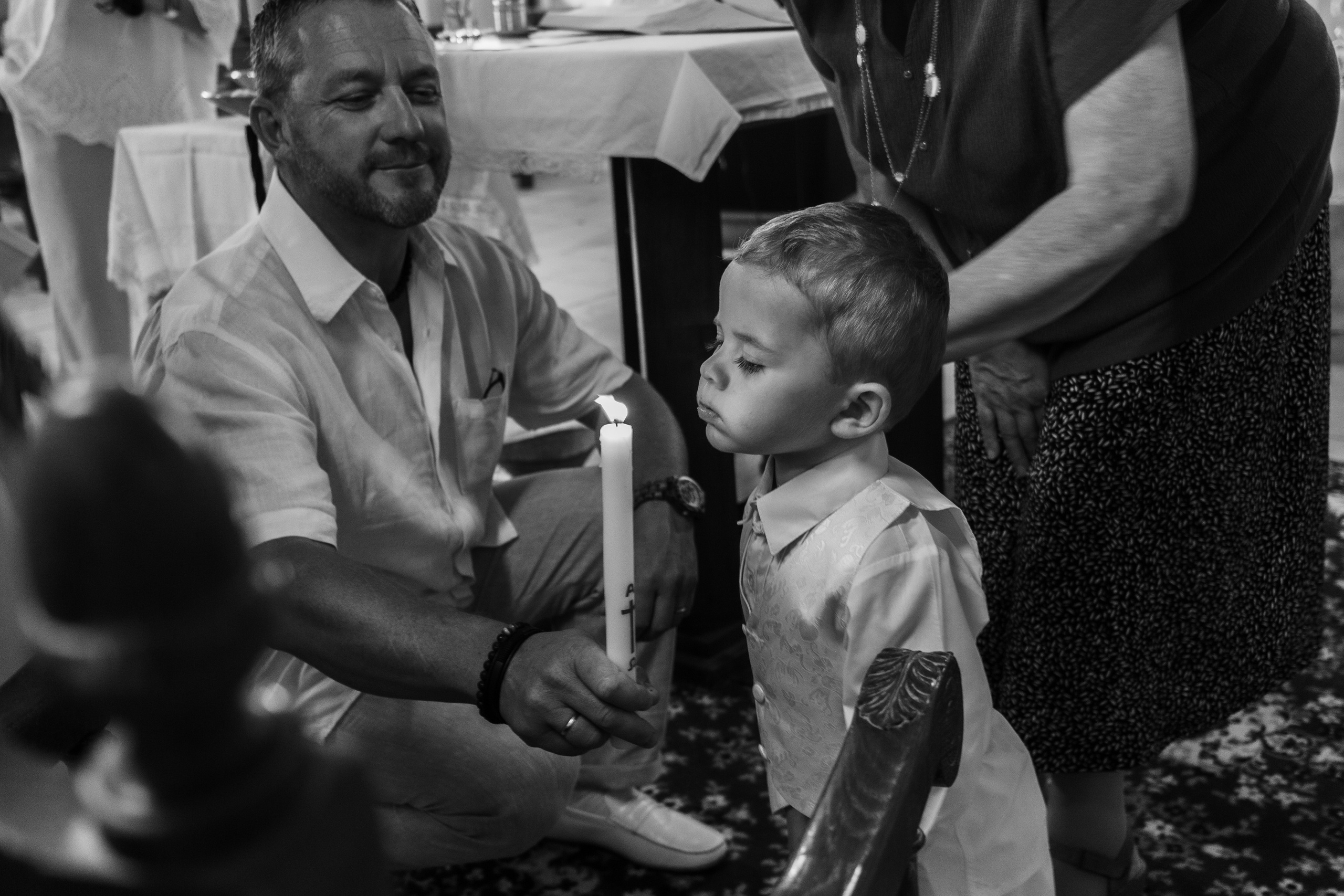 Leny Baptême. Photographe professionnelle à Poitiers, Tours et Châtellerault | Studio photo entre Poitiers et Tours – portraits, familles, entreprises, ma