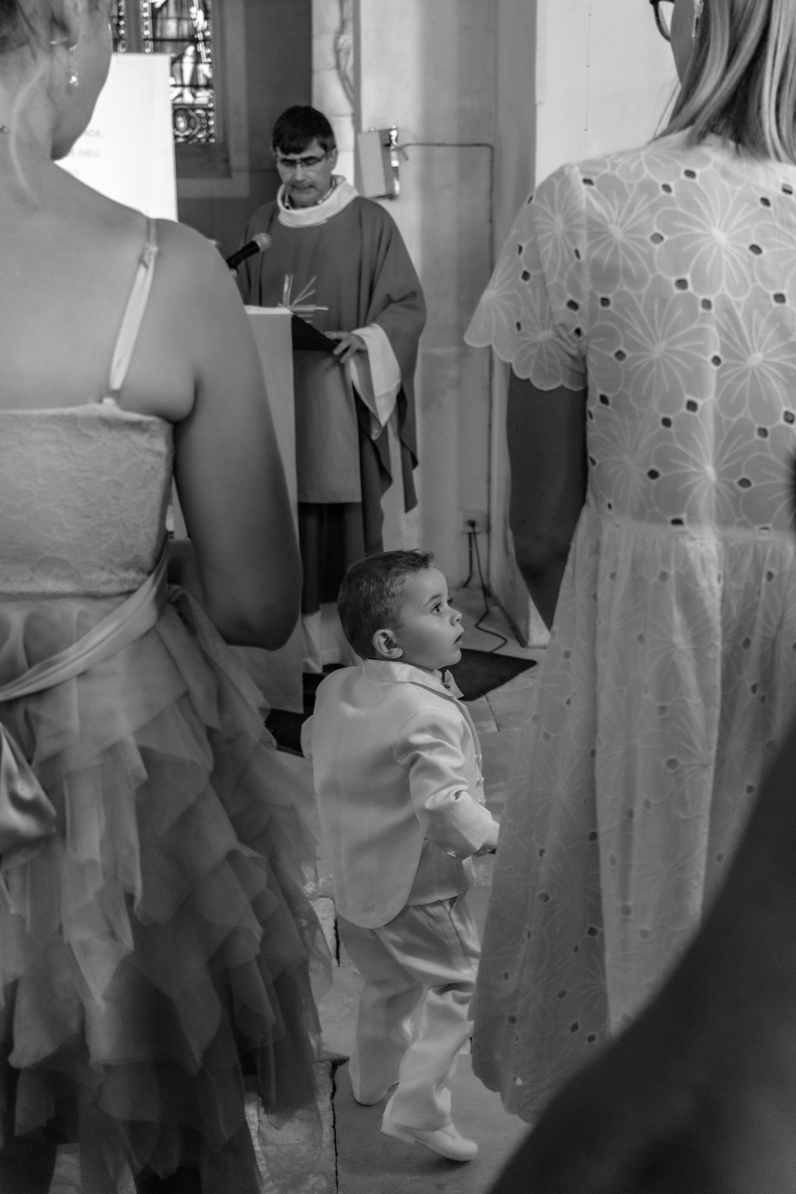 Leny Baptême. Photographe professionnelle à Poitiers, Tours et Châtellerault | Studio photo entre Poitiers et Tours – portraits, familles, entreprises, ma